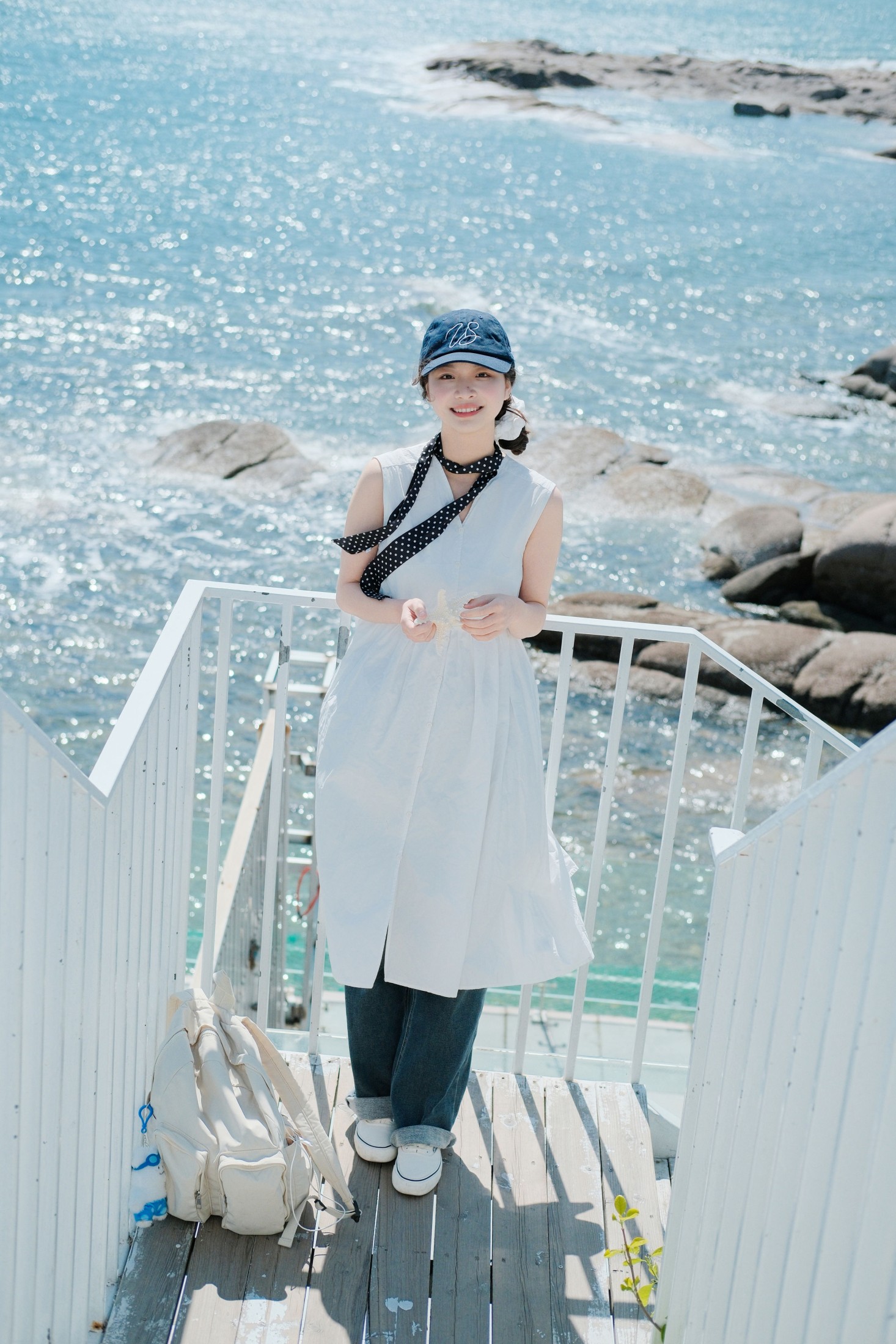 爱拍侧脸的小象 – 《海岛日记》[28P]-66COS