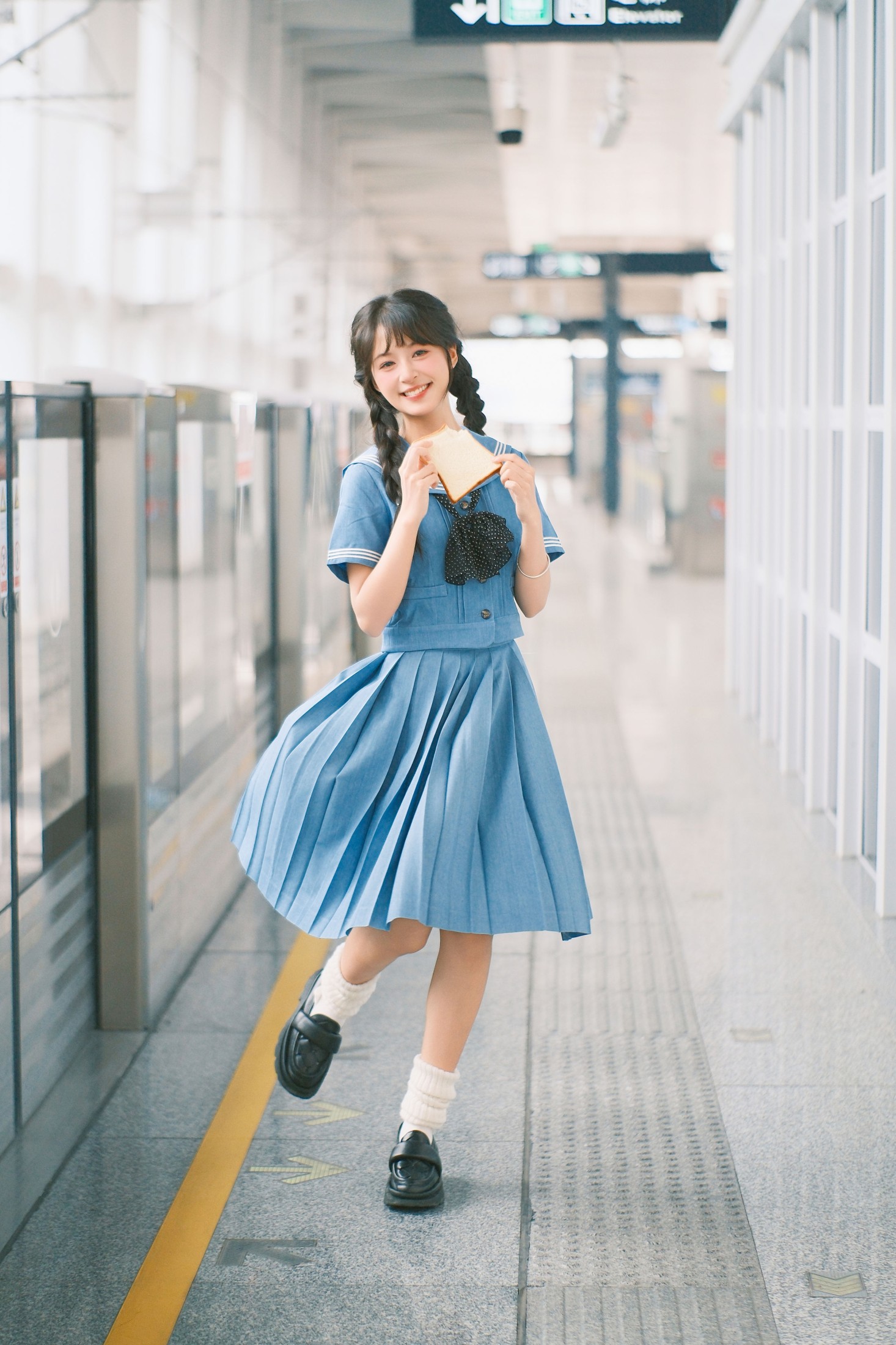 夏芋小年 – 《蓝色系jk》[19P] 插图4