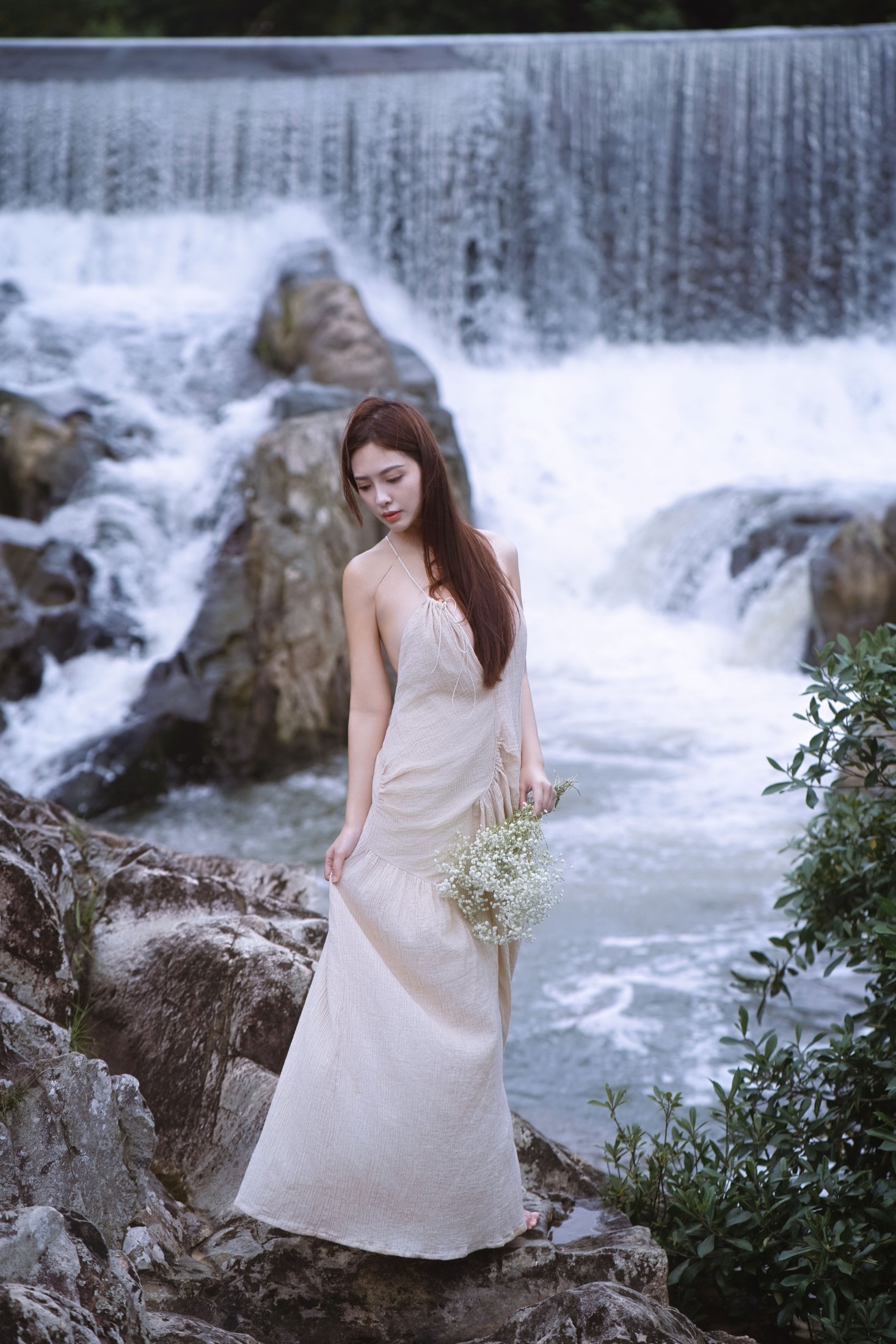 颖儿YY – 《瀑边仙踪：麻裙少女的秘境》[42P] 插图4