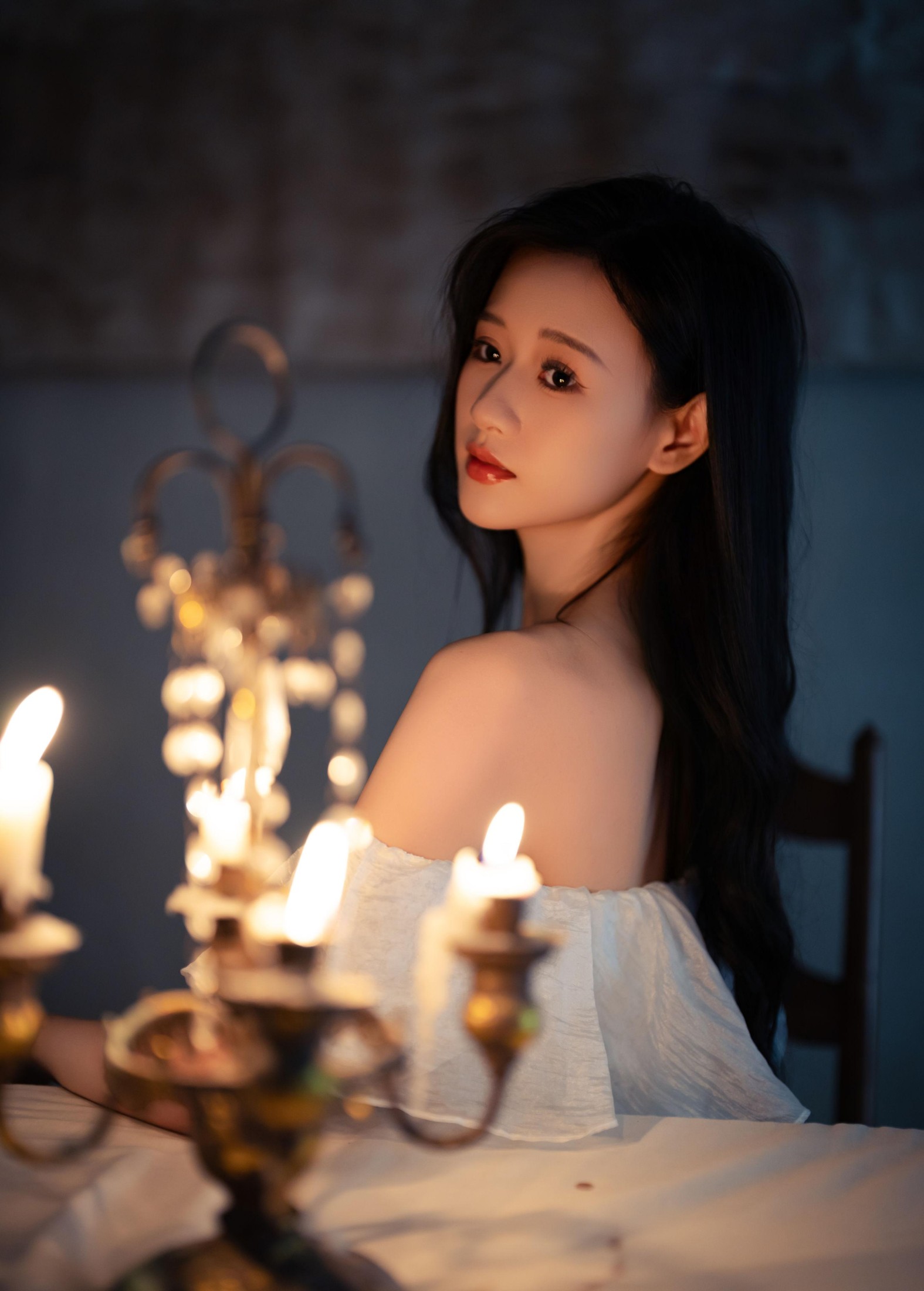 晓晓 – 《寻觅黑夜的光》[16P] 插图2