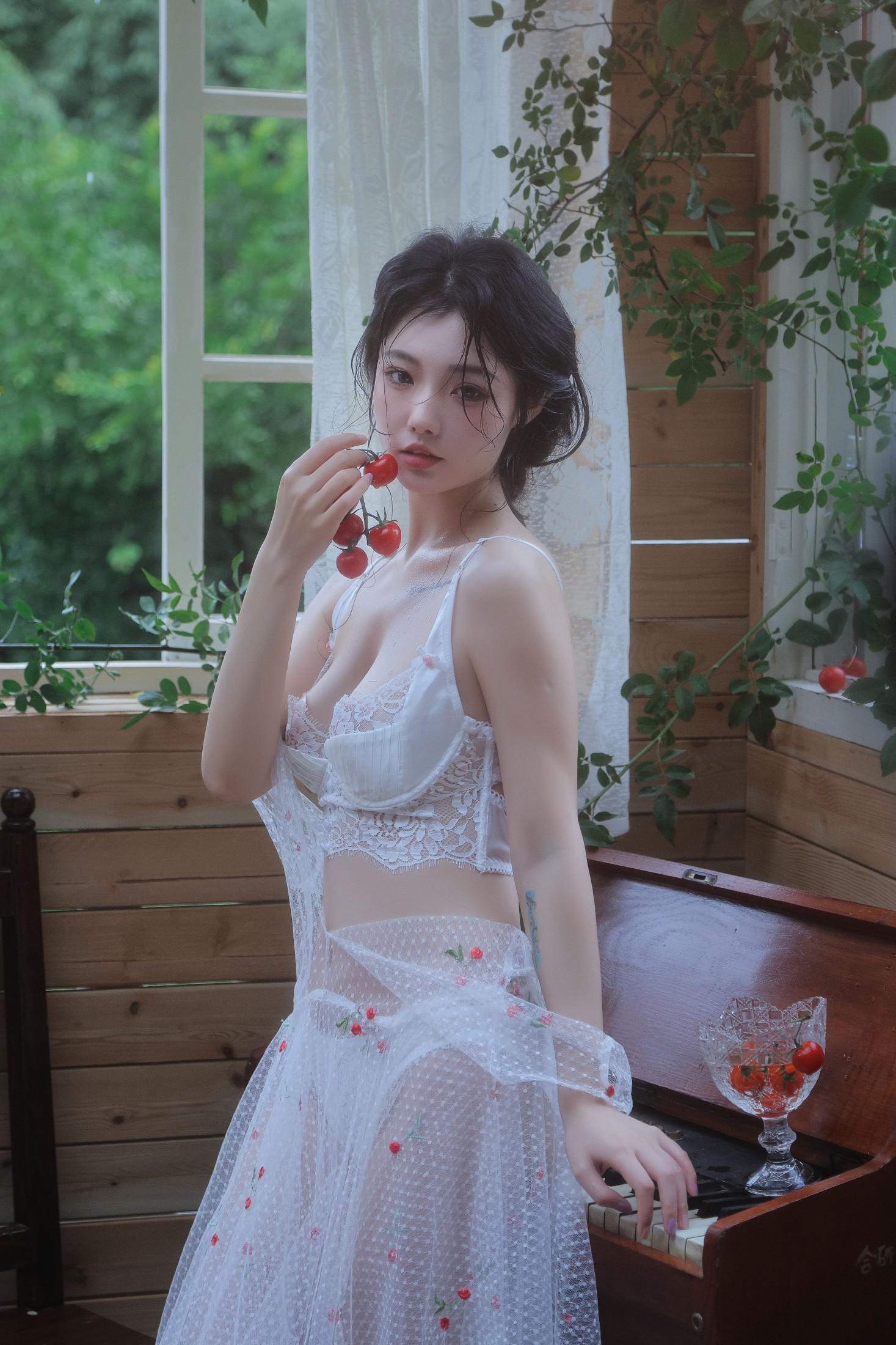 桃良阿宅 – 《雨天木屋》[36P]-66COS