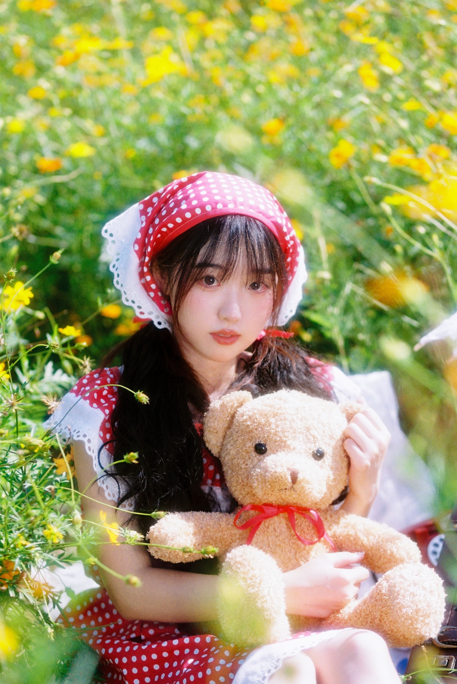 yunn – 《花间的洋娃娃～》[13P]-66COS