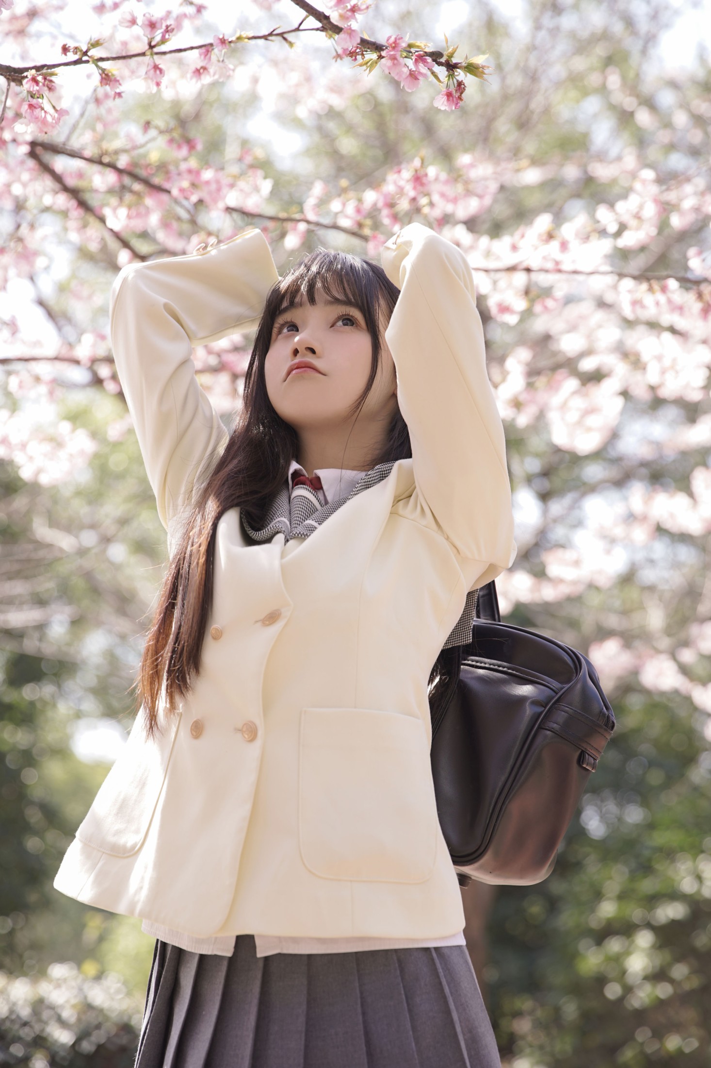 一只小沁 – 《樱花下的少女》[17P] 插图5