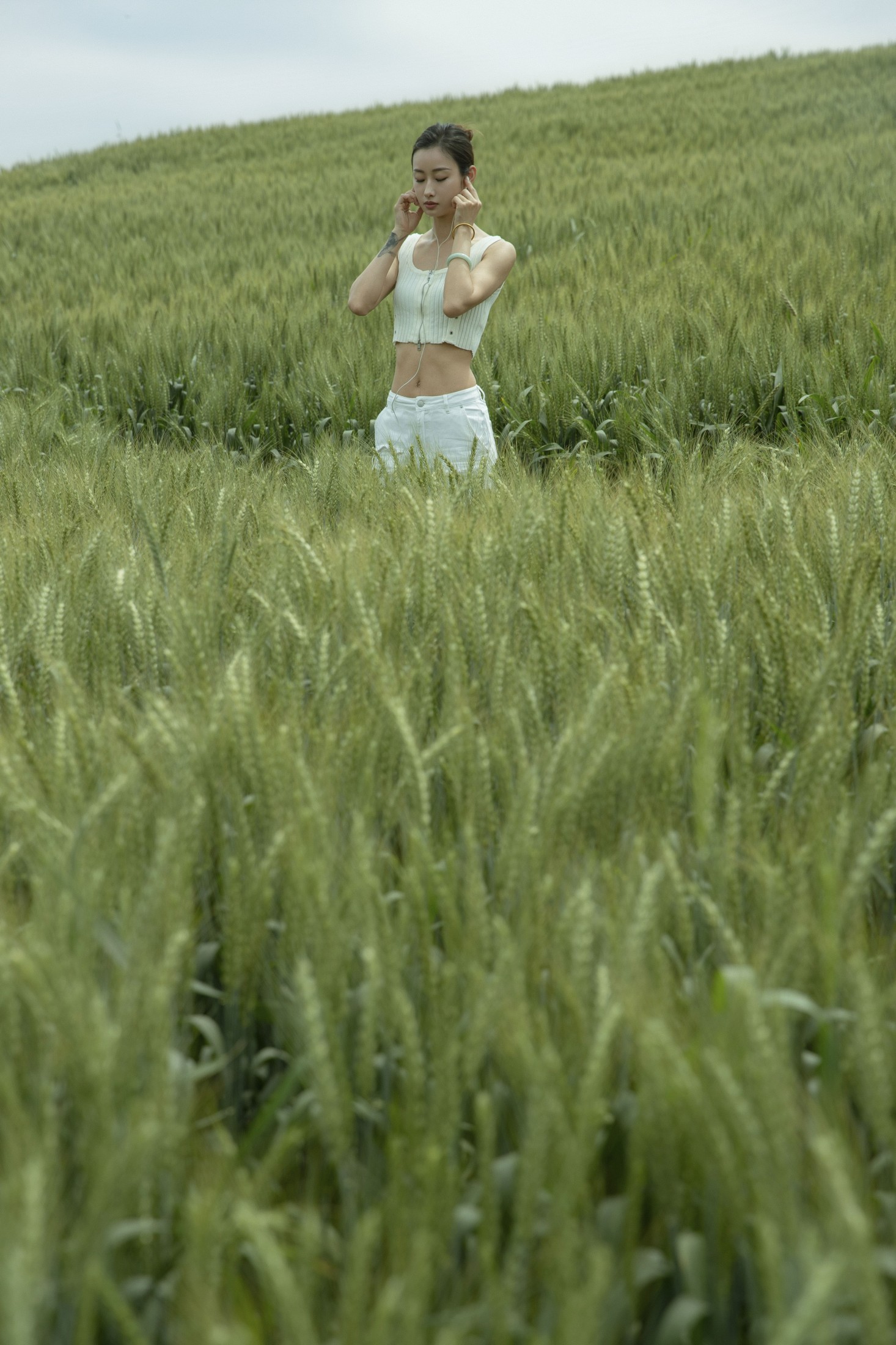 邹雪 – 《麦地》[30P] 插图2