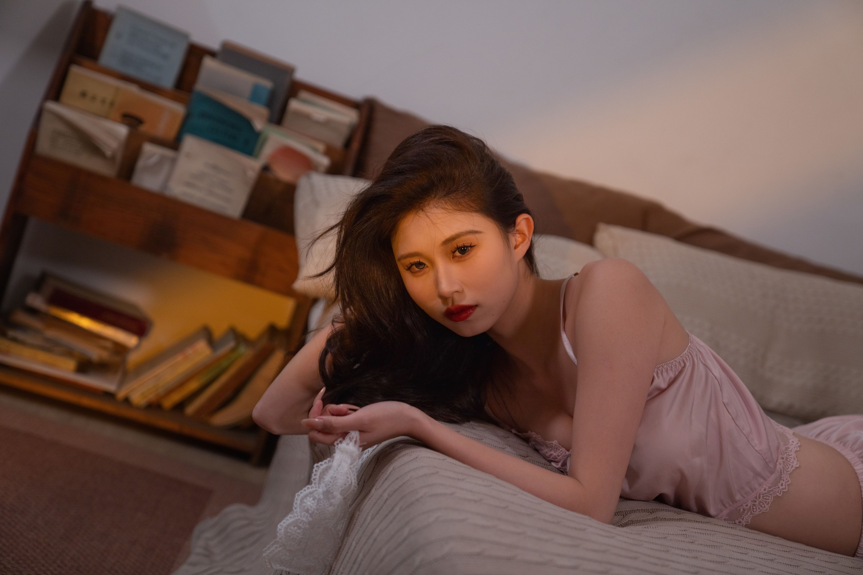 六六 – 《蕾丝与缎的絮语》[33P]-66COS