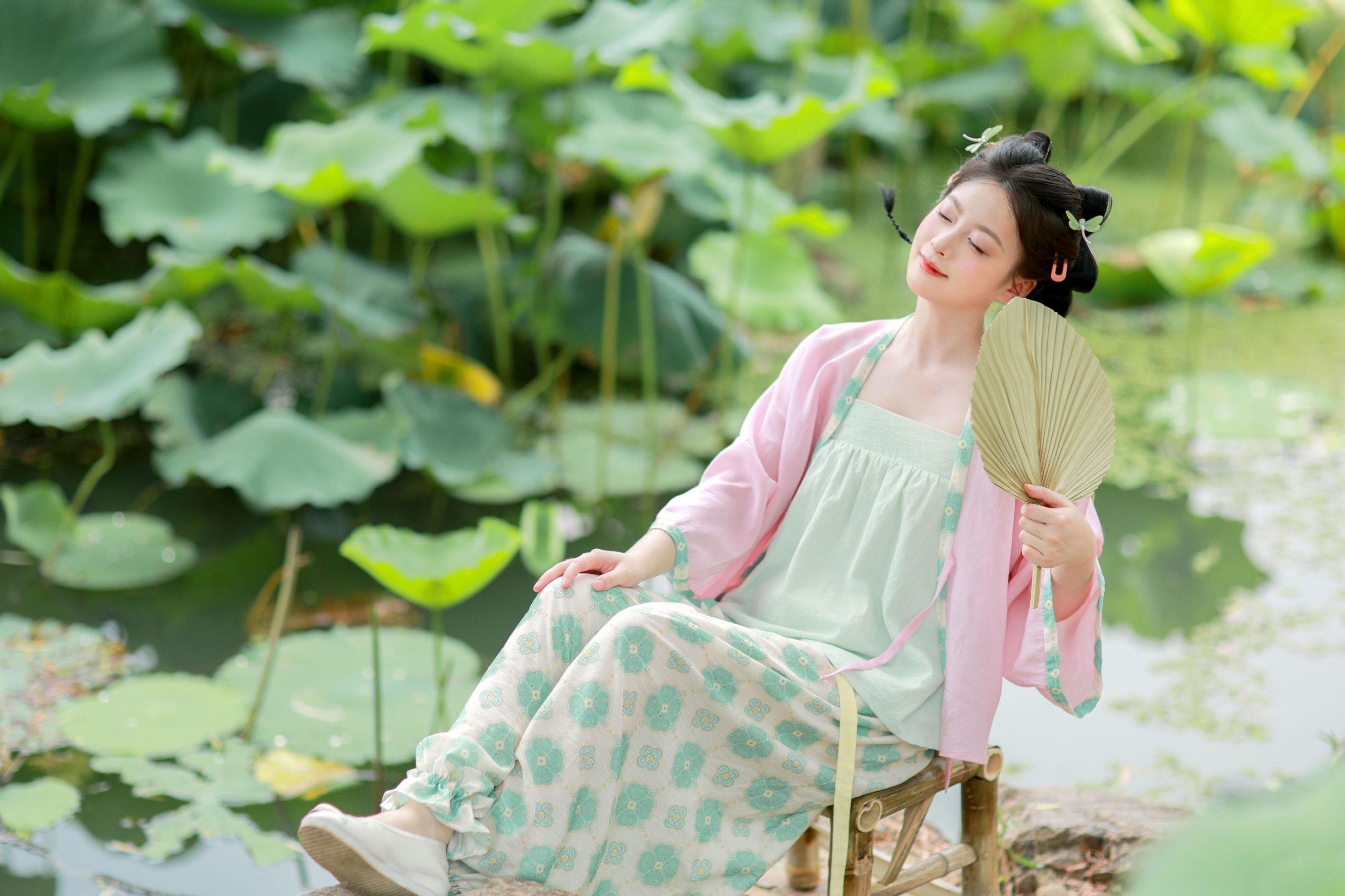 小猫鱼干 – 《树荫照水弄晴柔，闲看蜻蜓立荷头》[13P] 插图3