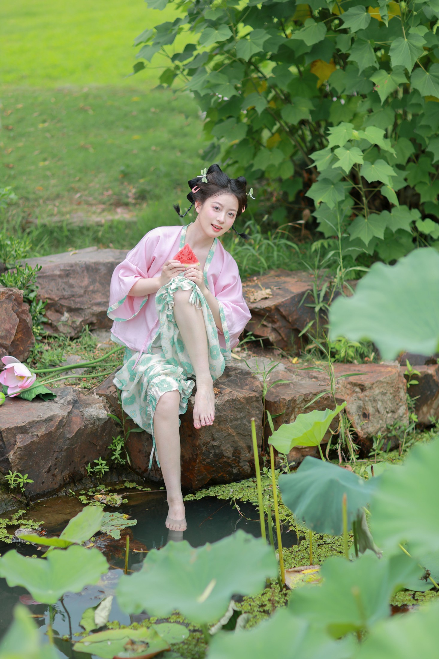 小猫鱼干 – 《树荫照水弄晴柔，闲看蜻蜓立荷头》[13P] 插图4