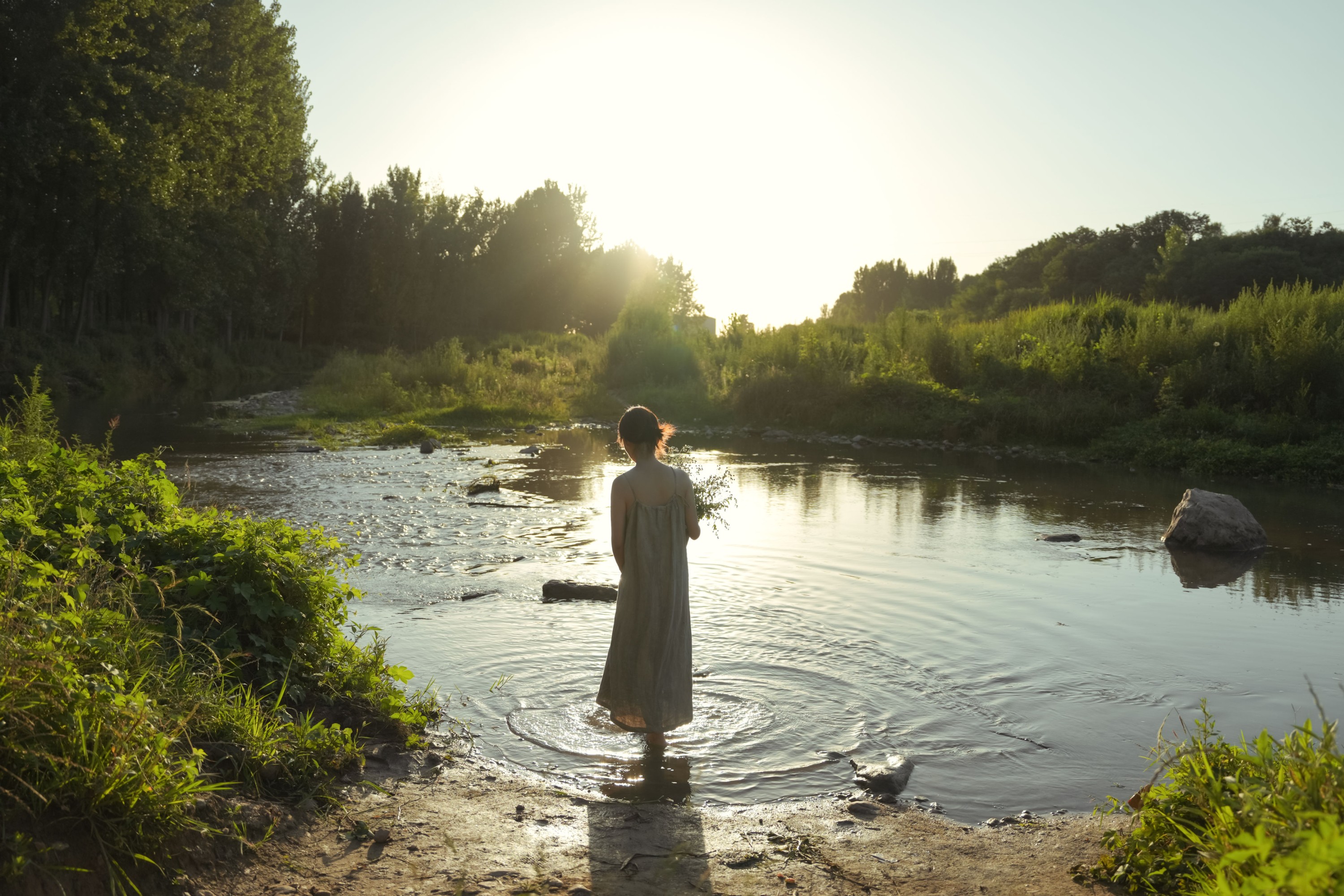 娟 – 《夏是无声缱倦的河流》[16P] 插图5