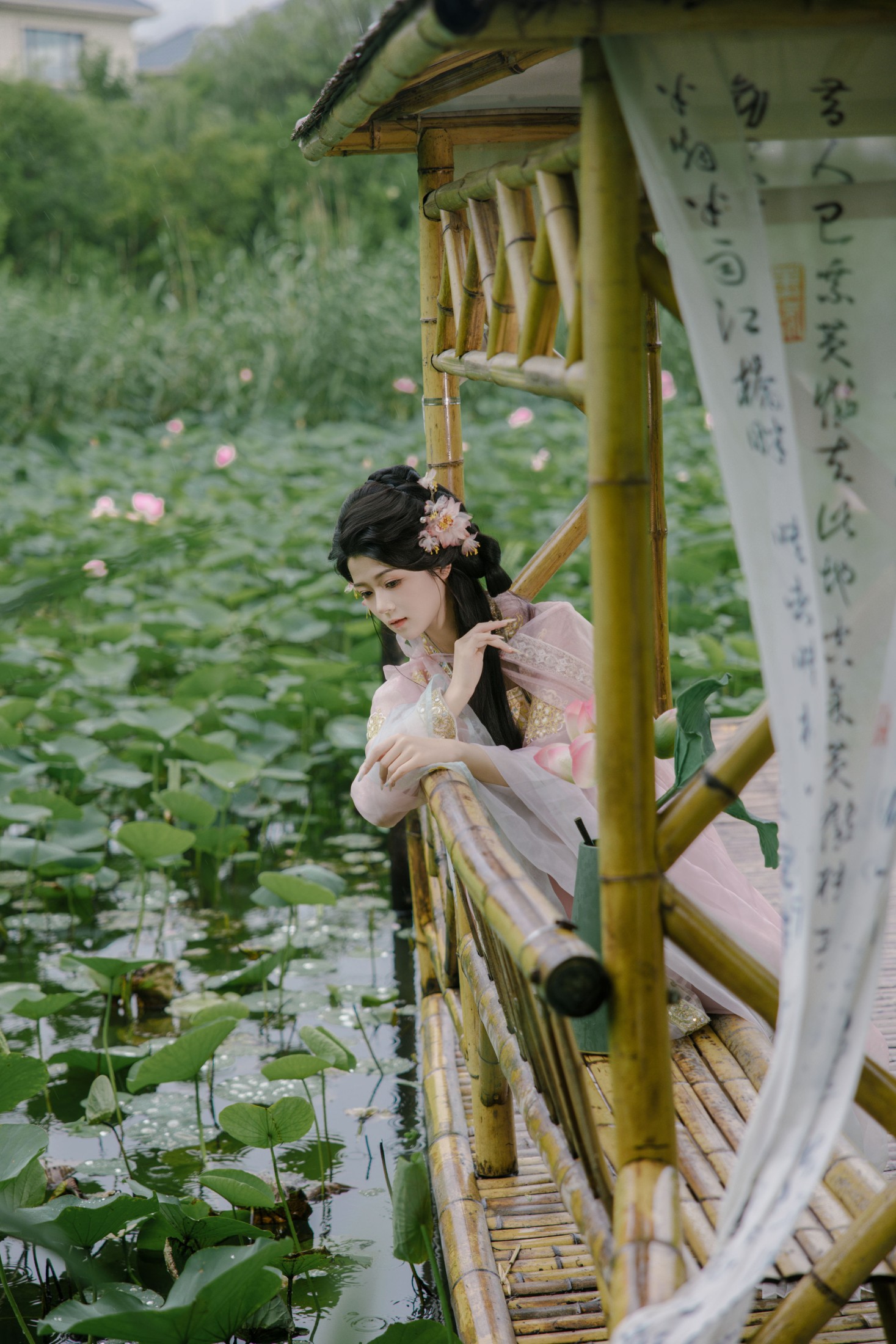 阿琳 – 《雨荷》[25P]-66COS