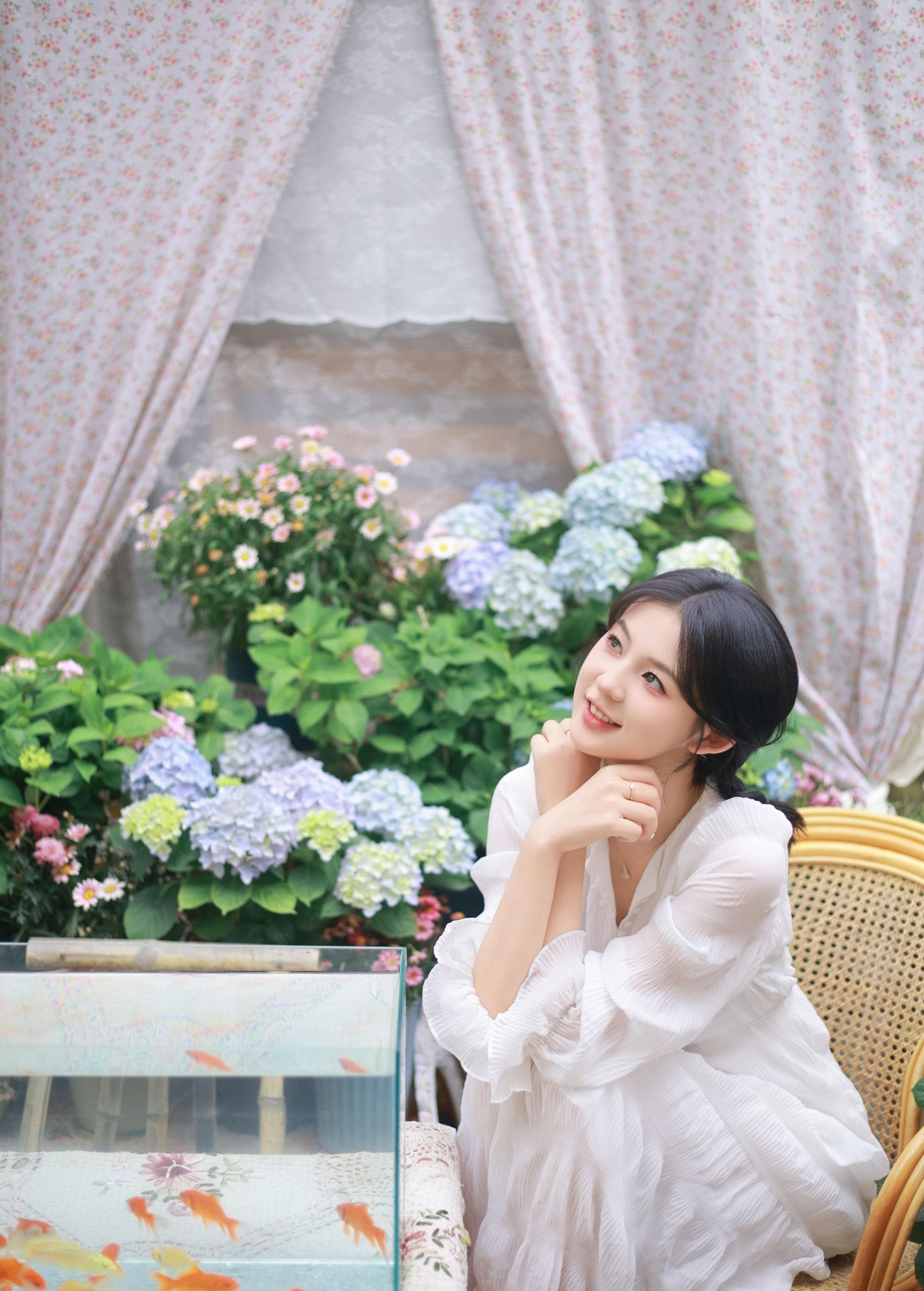 静子子 – 《院子里的金鱼》[13P] 插图2