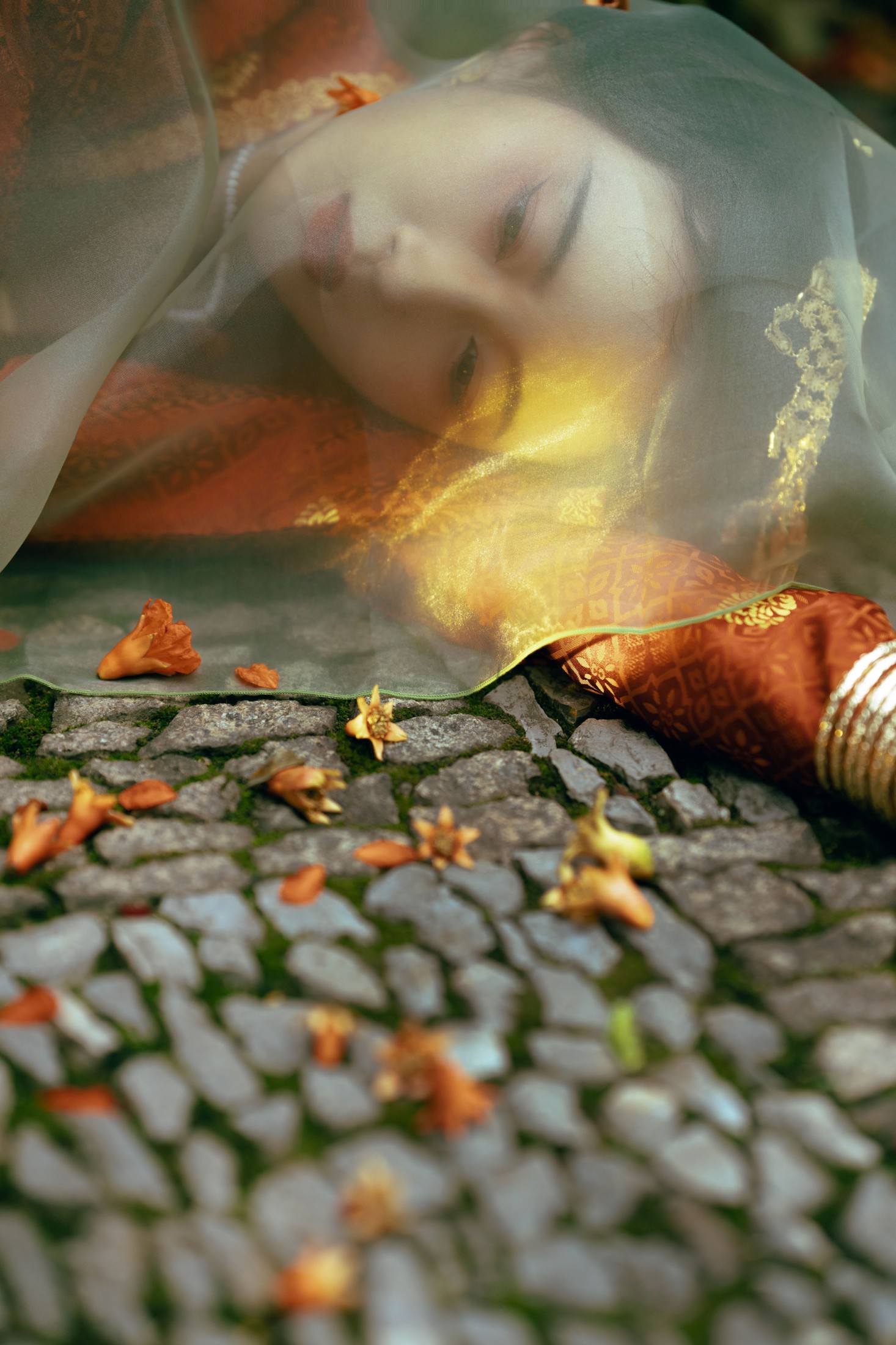 一只梳子君 – 《石榴花魂》[19P] 插图5