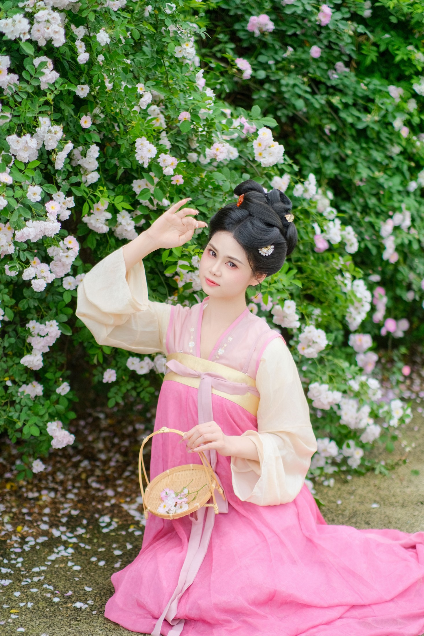 三七 – 《粉色娇嫩你如今几岁了》[18P]-66COS