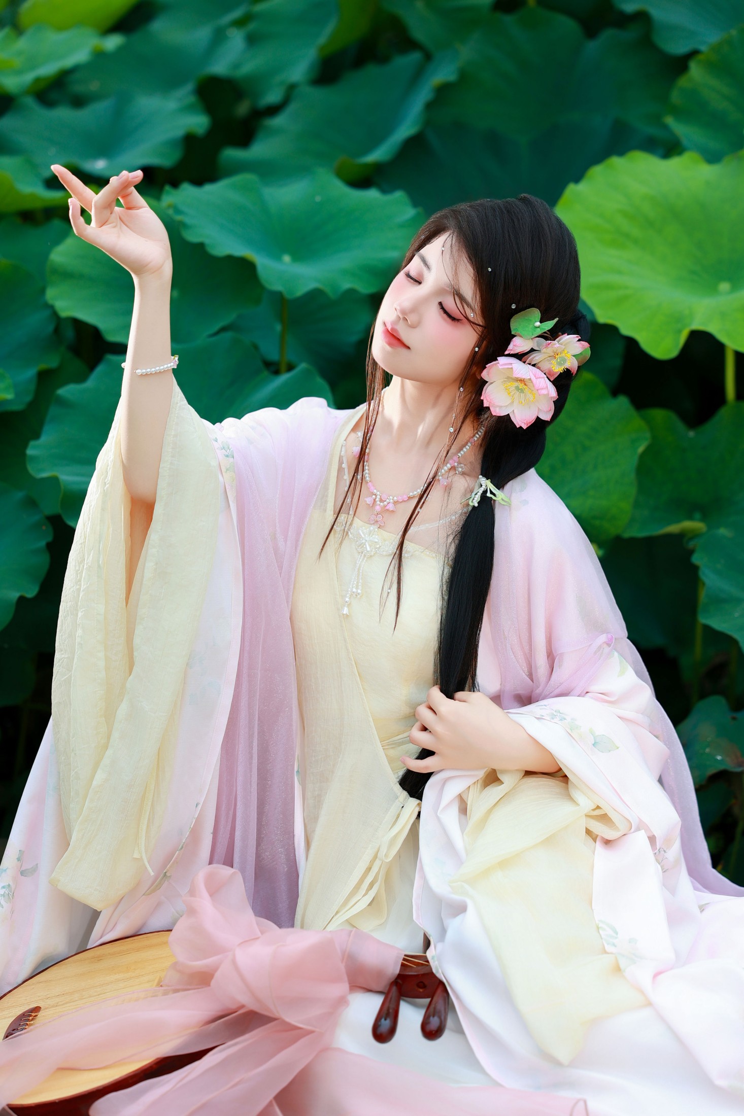 小杜同学 – 《蕊花中》[56P]-66COS
