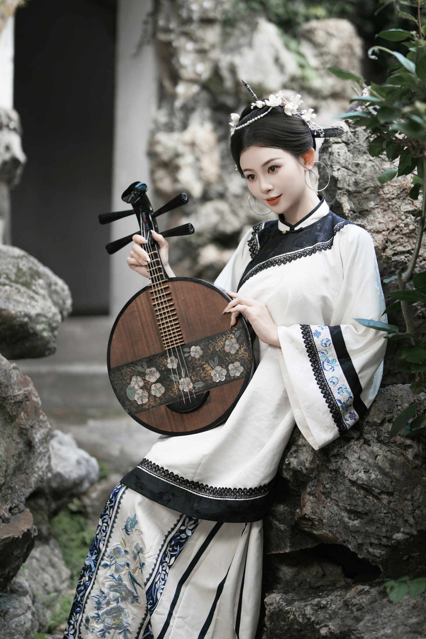 洛宁-唐 – 《三把刀人像拍摄（黑白双煞）》[27P] 插图5