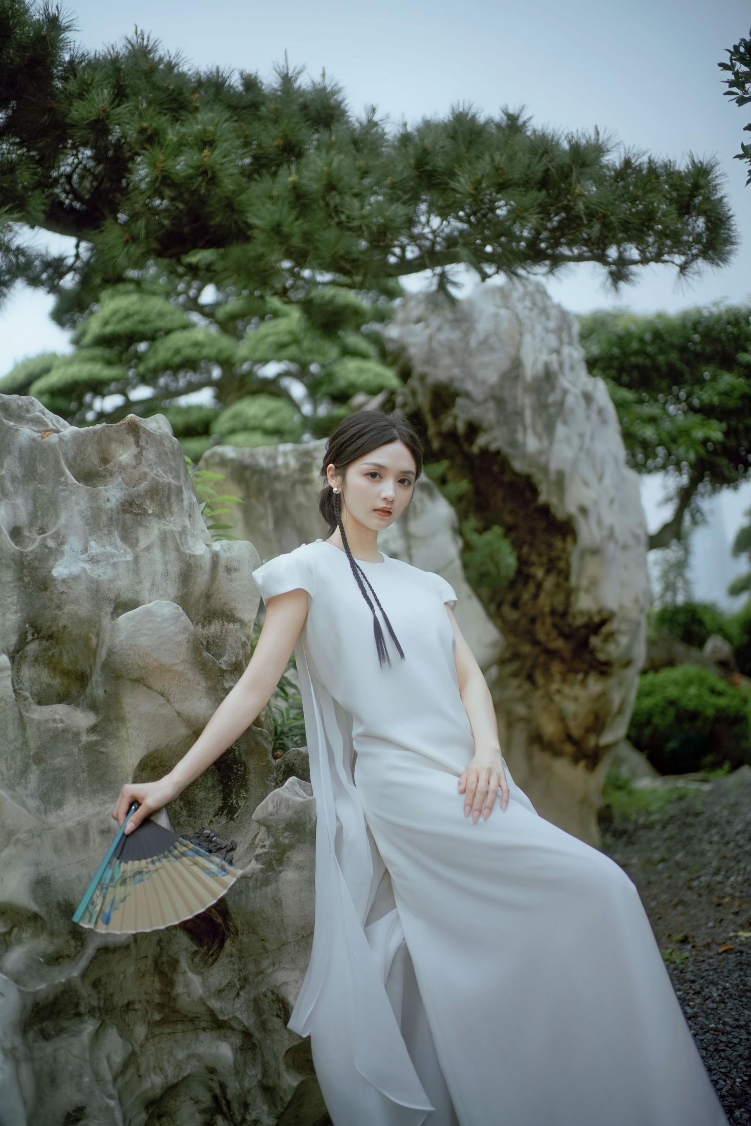 雨文 – 《白裙映园，锦鲤伴仙踪》[32P]-66COS