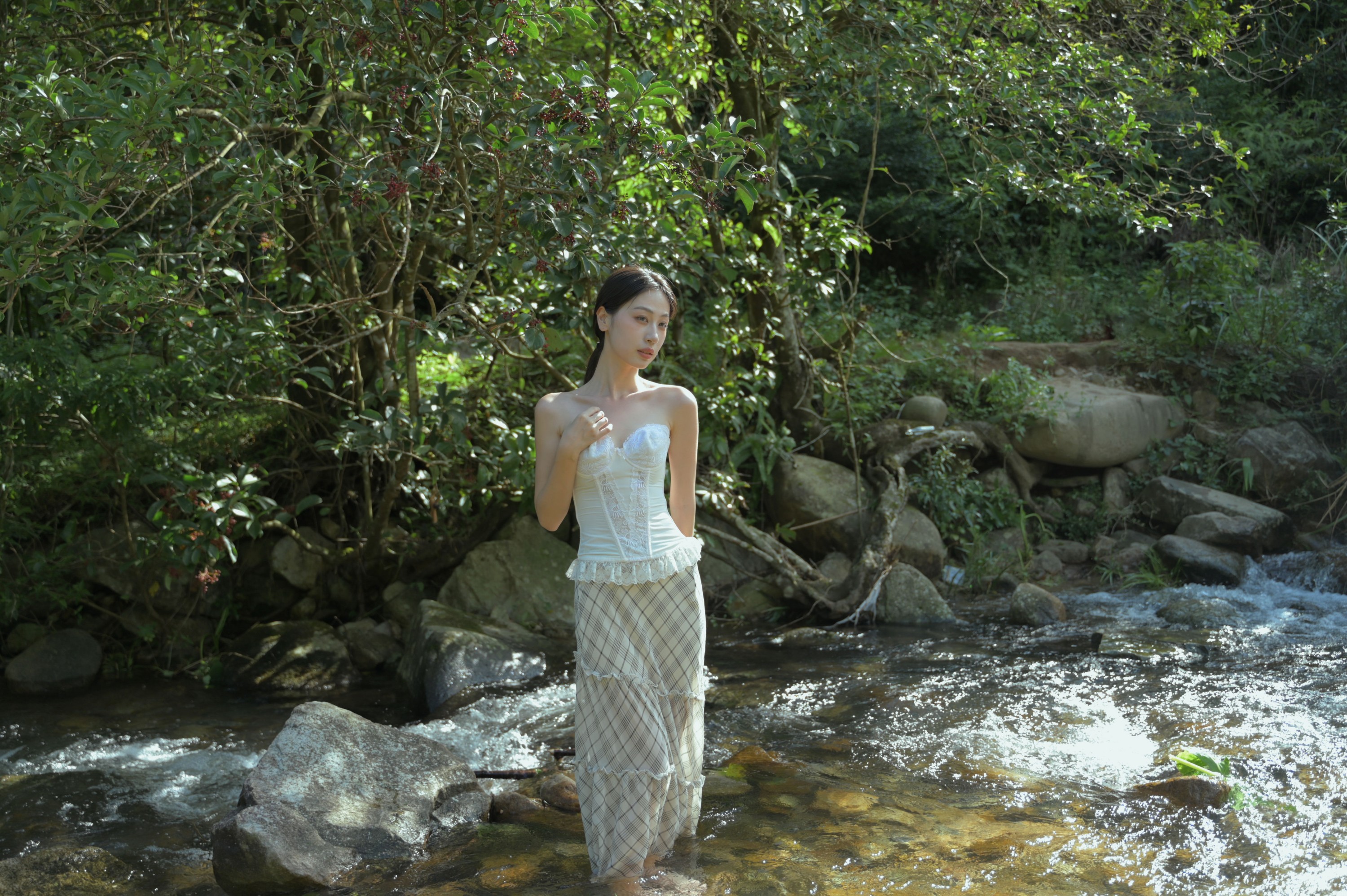 依依 – 《允许你的生命如溪水流动》[39P]-66COS