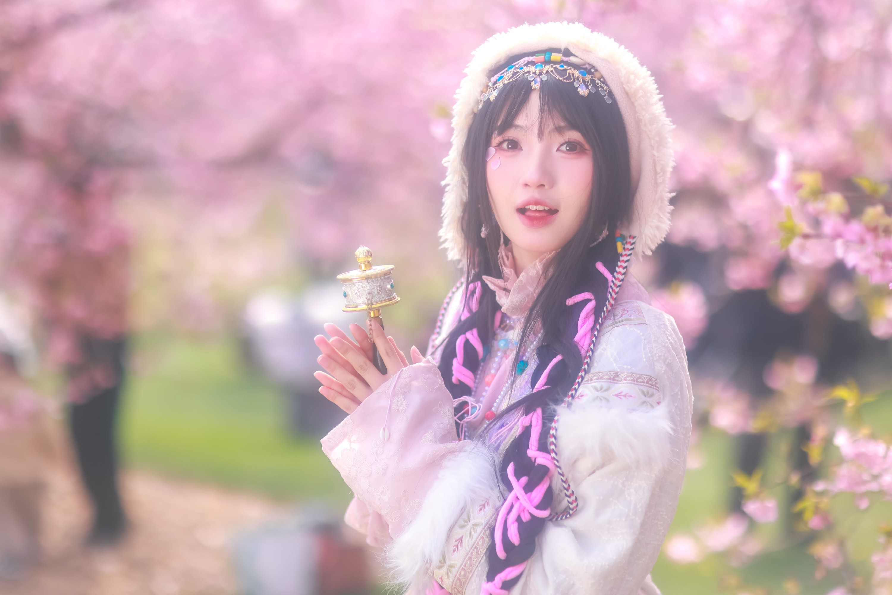 敢小姐 – 《藏族少女の樱海》[26P]-66COS