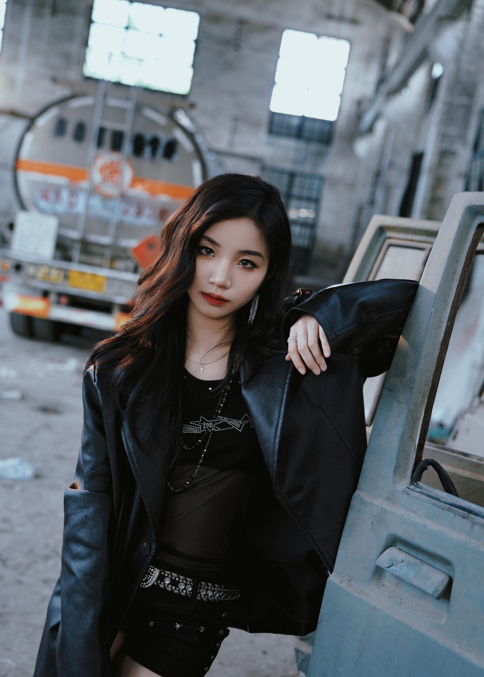 透明鱼yu – 《摇滚写真》[15P] 插图2