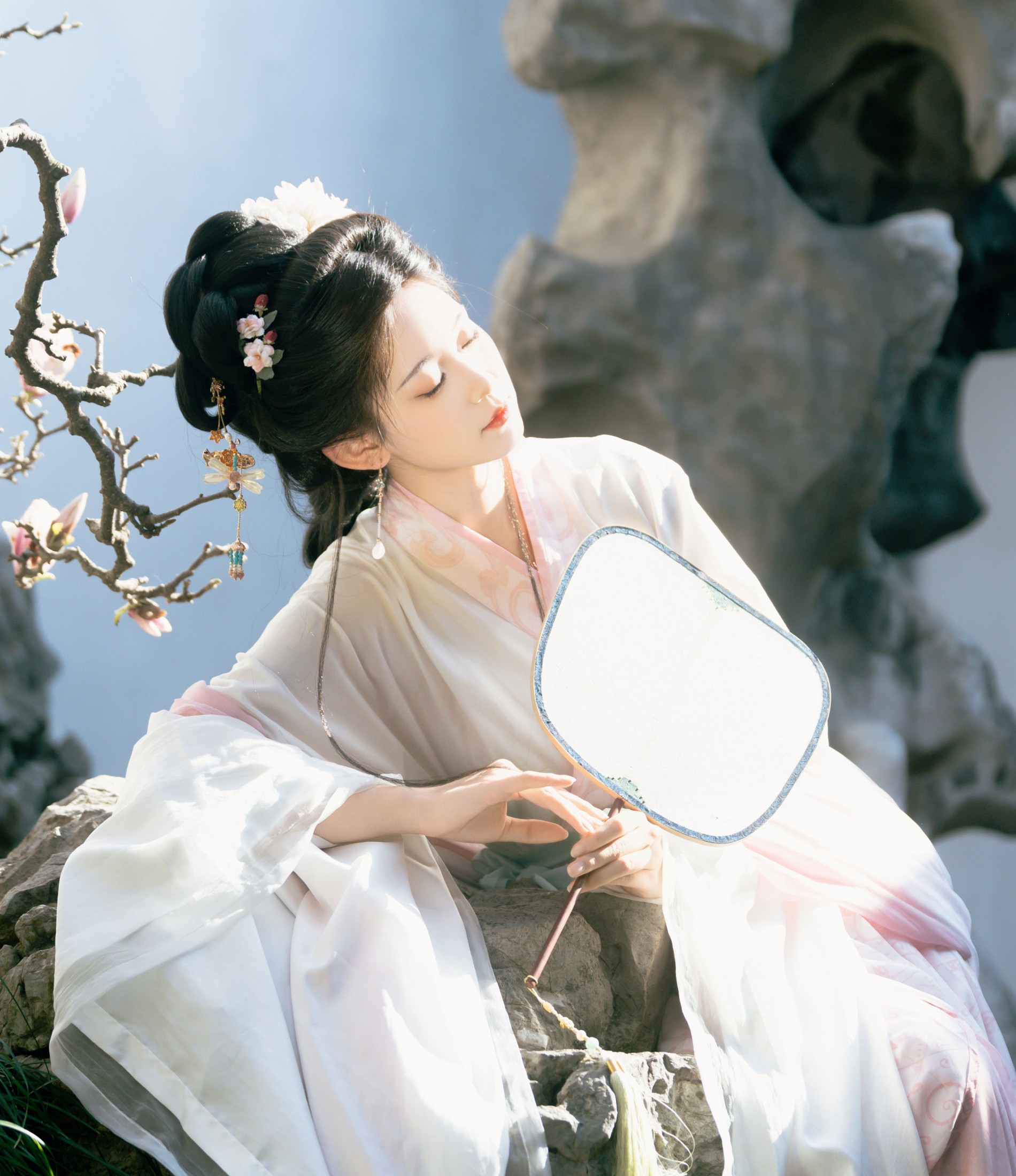 甜心芽芽 – 《二乔玉兰 | “梦里不知身是客”》[15P] 插图5