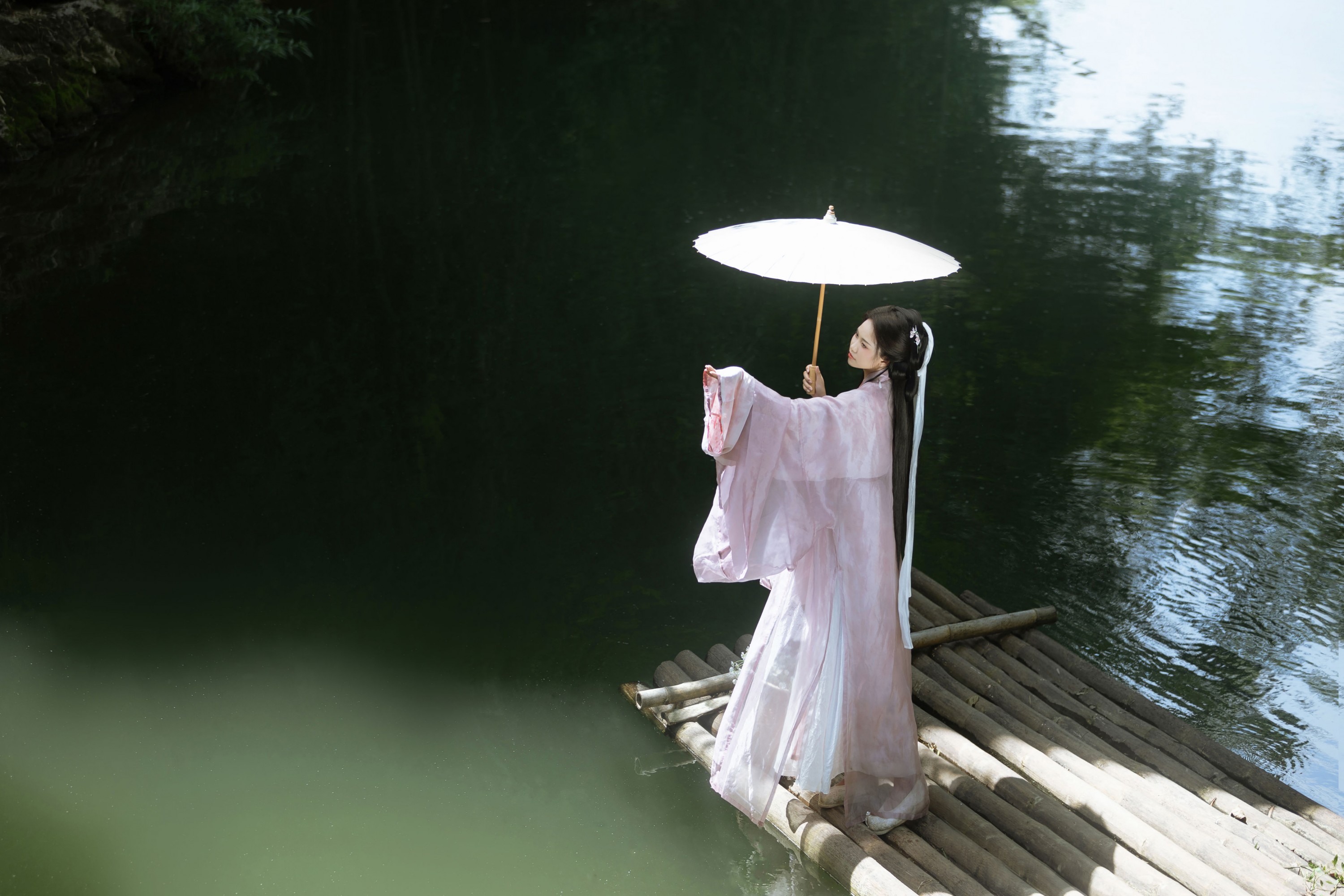 洁洁 – 《山水之间》[22P]-66COS