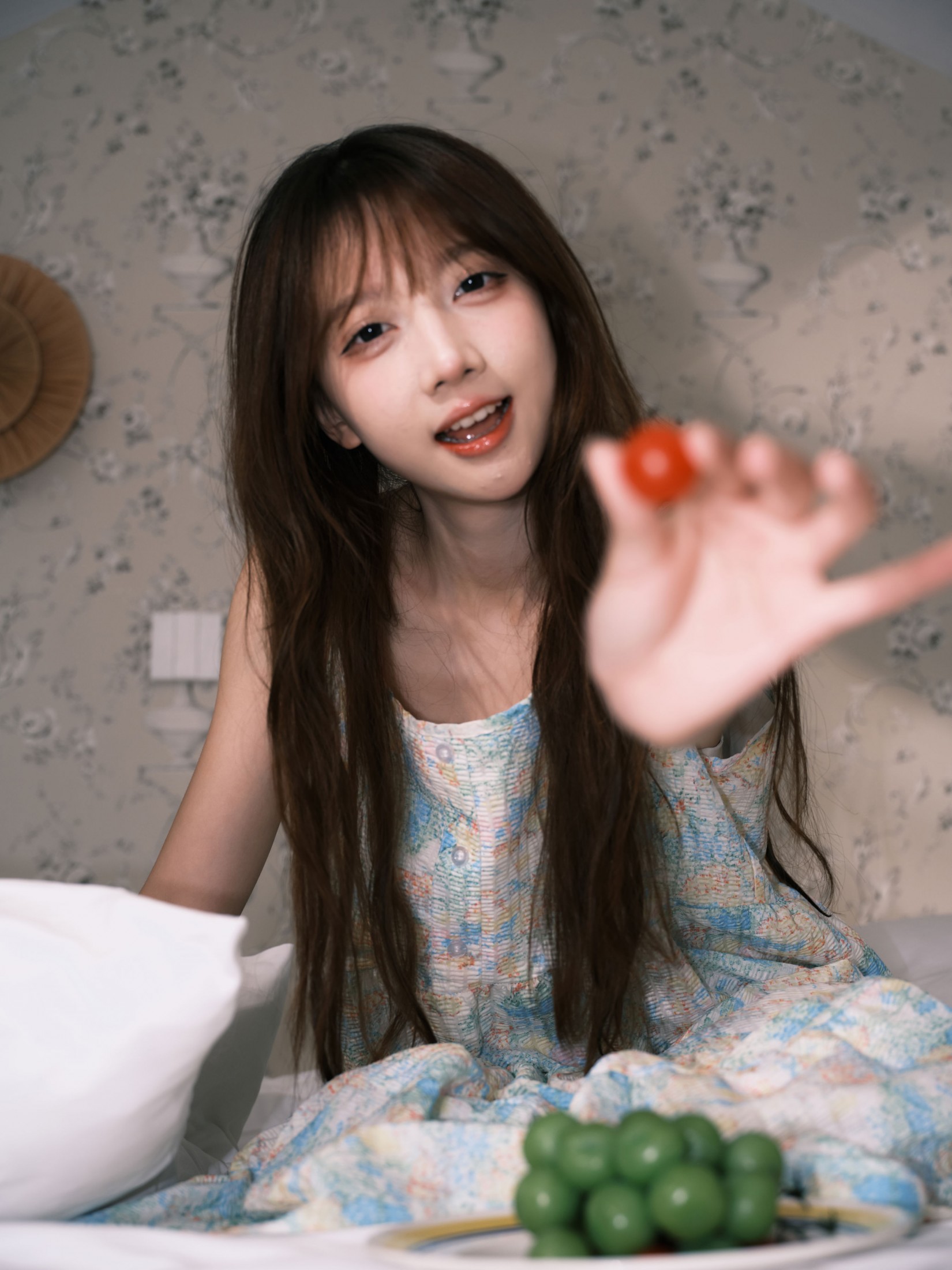 醒醒 – 《起床梳洗的阁楼少女》[25P] 插图3