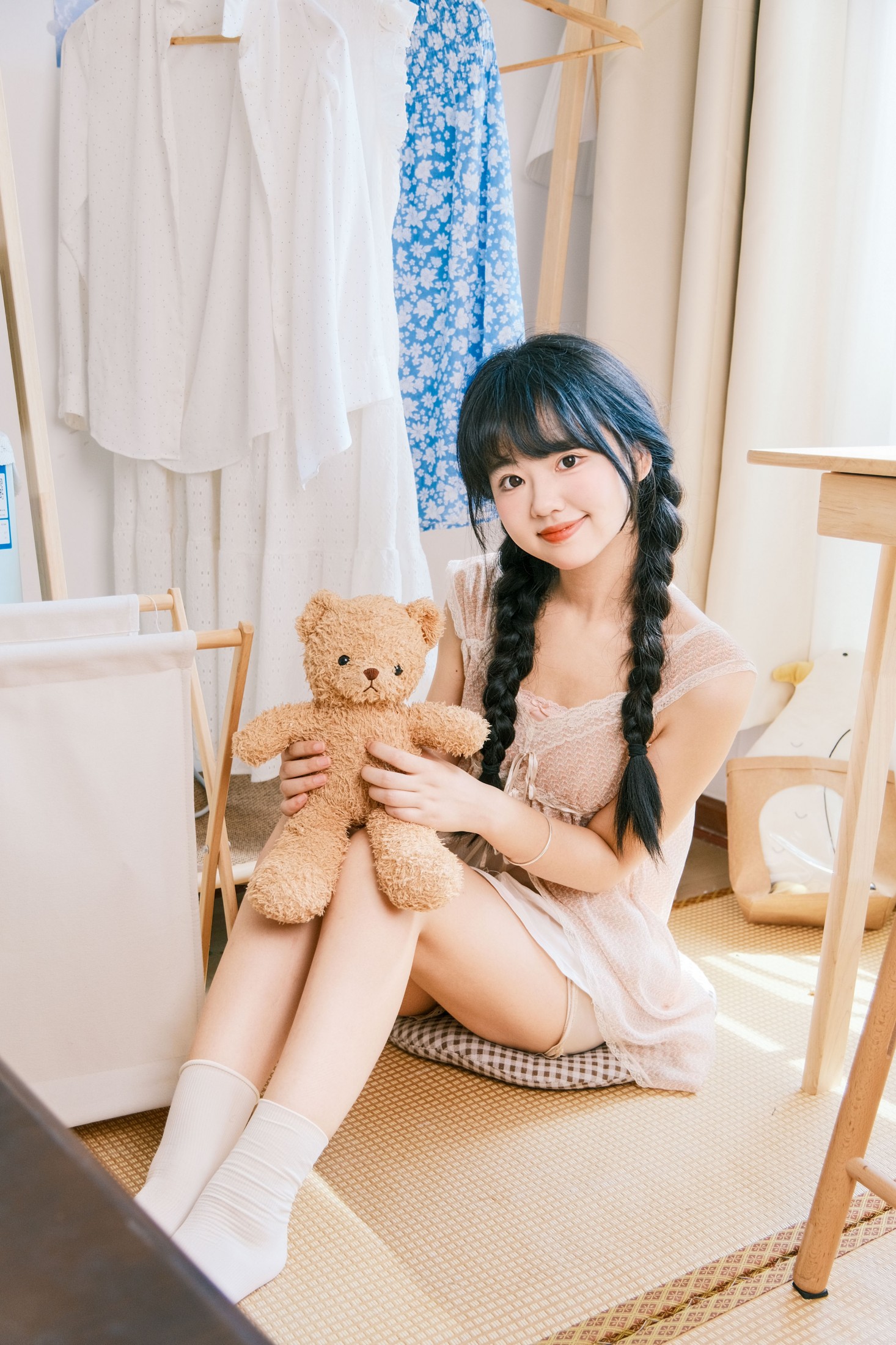 小梨花儿 – 《日系少女居家拍照》[27P]-66COS