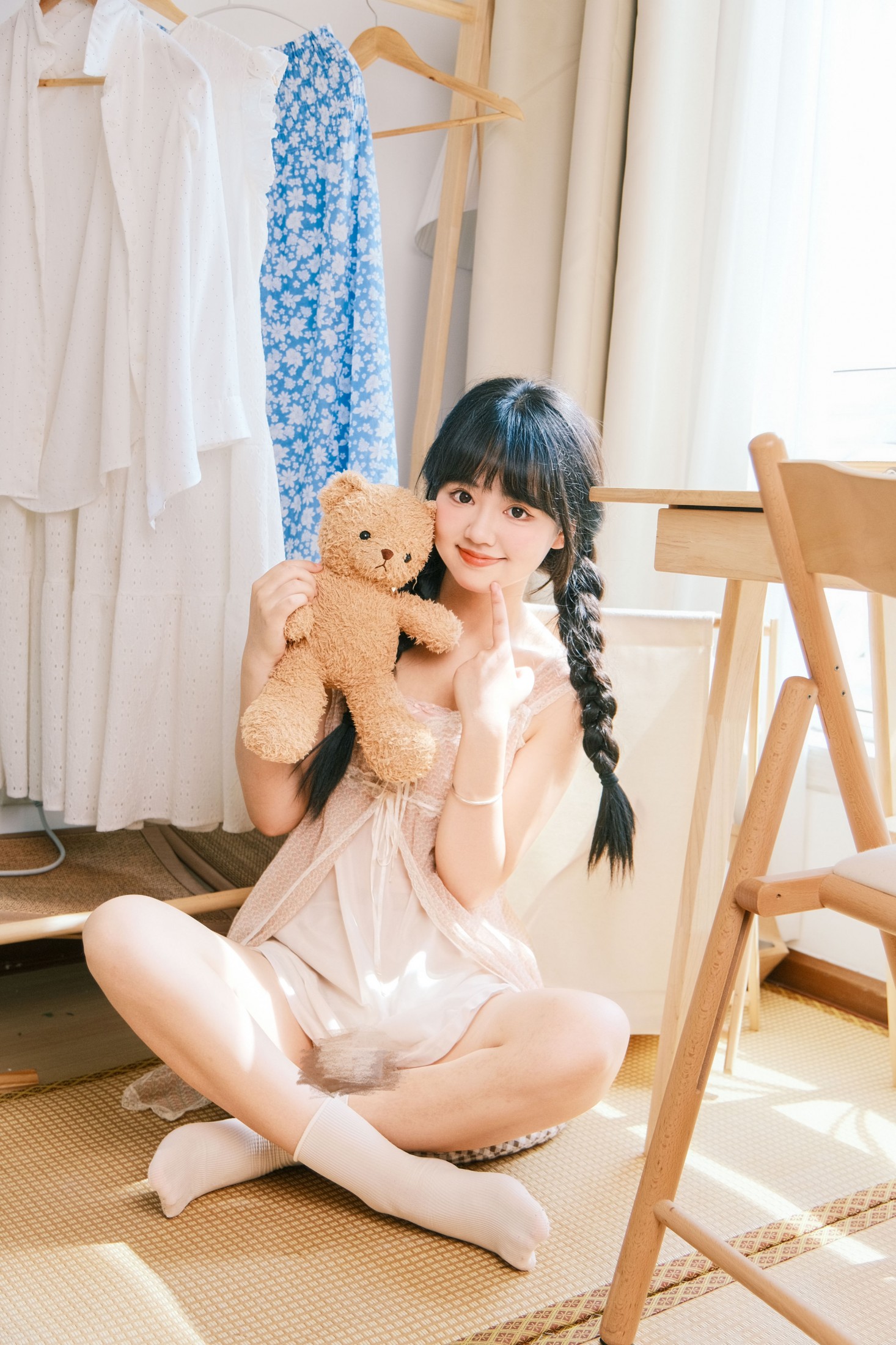 小梨花儿 – 《日系少女居家拍照》[27P] 插图3