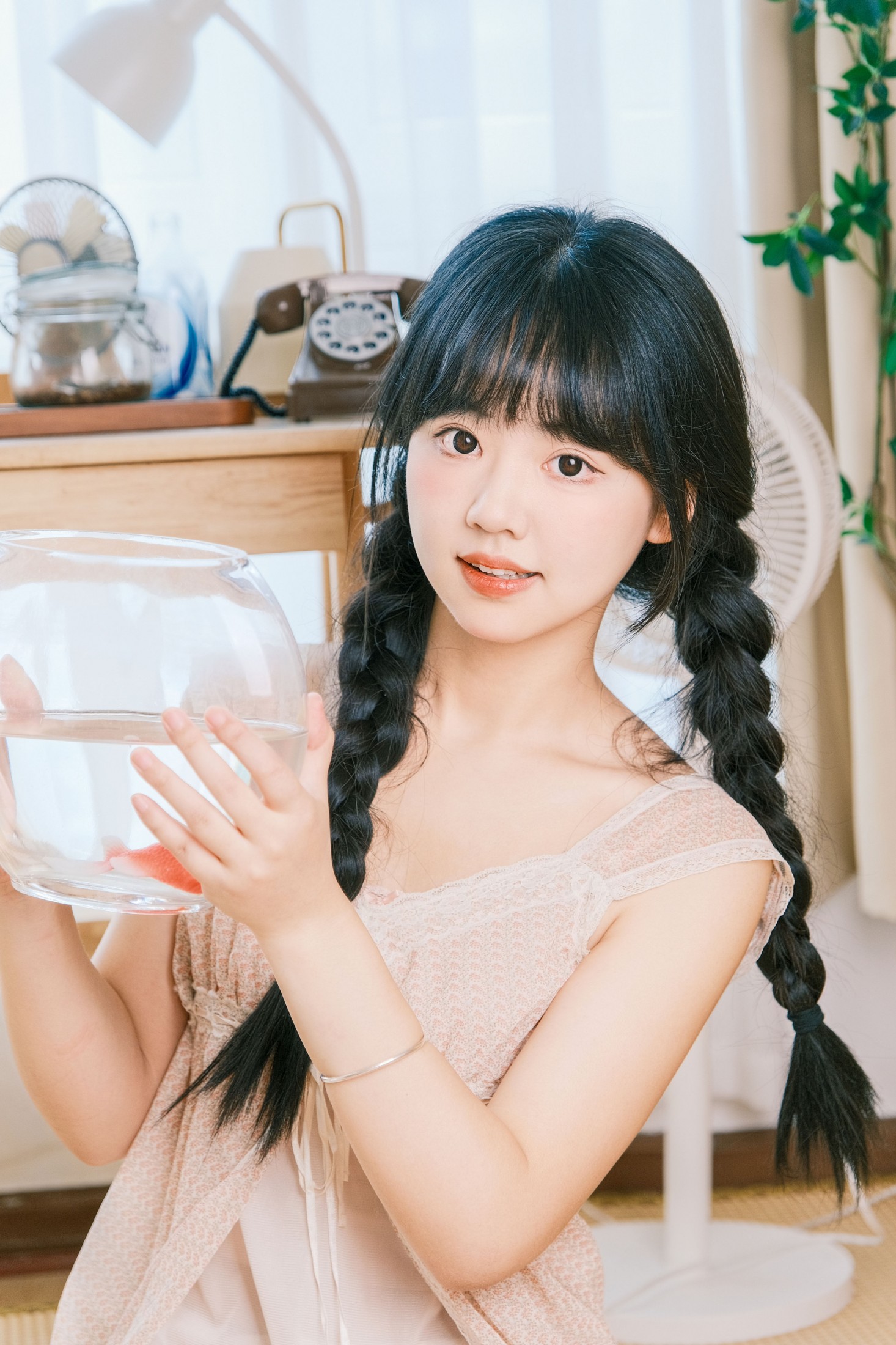 小梨花儿 – 《日系少女居家拍照》[27P] 插图5