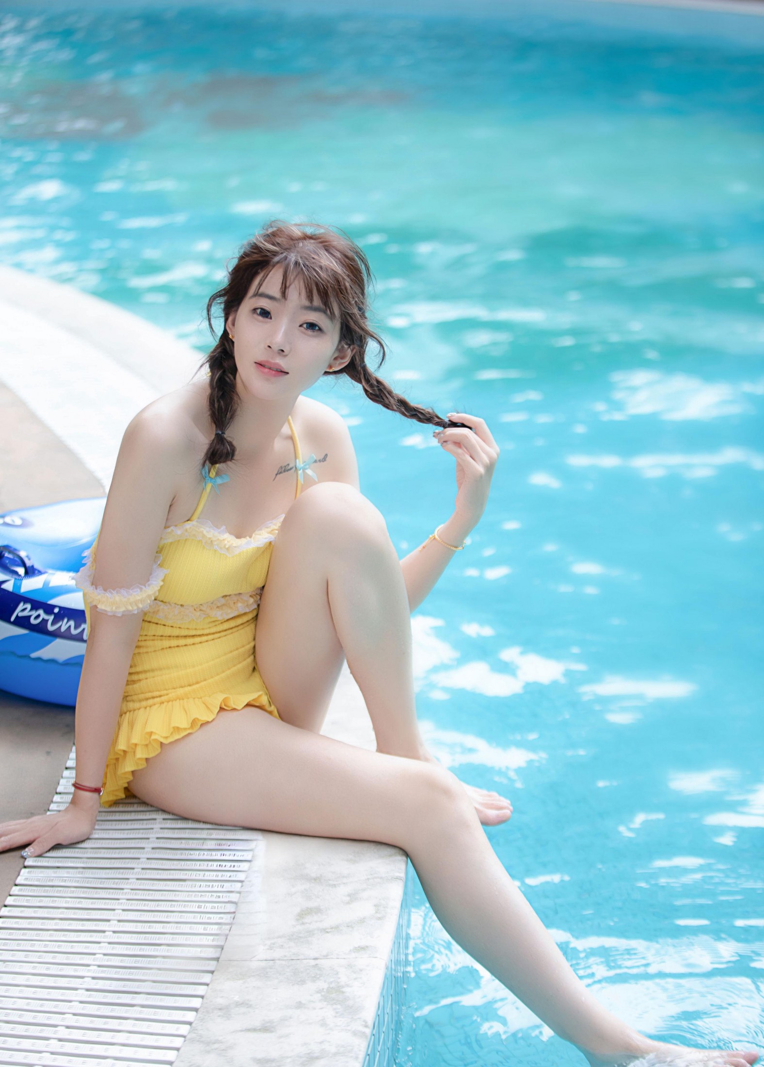 小林 – 《泳池的少女》[14P] 插图2