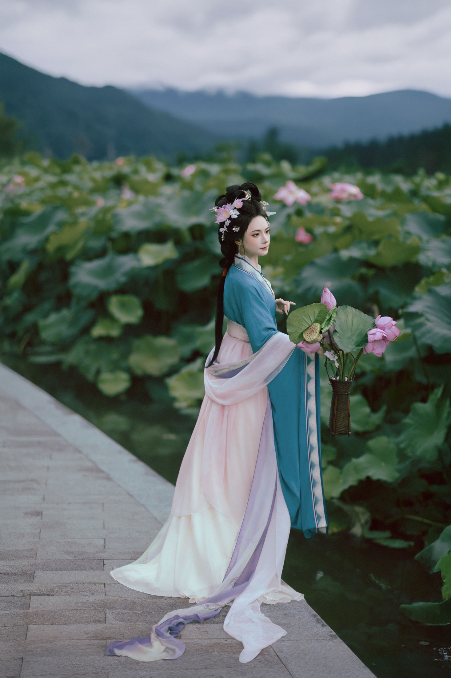 爱莫离 – 《荷香》[26P] 插图3