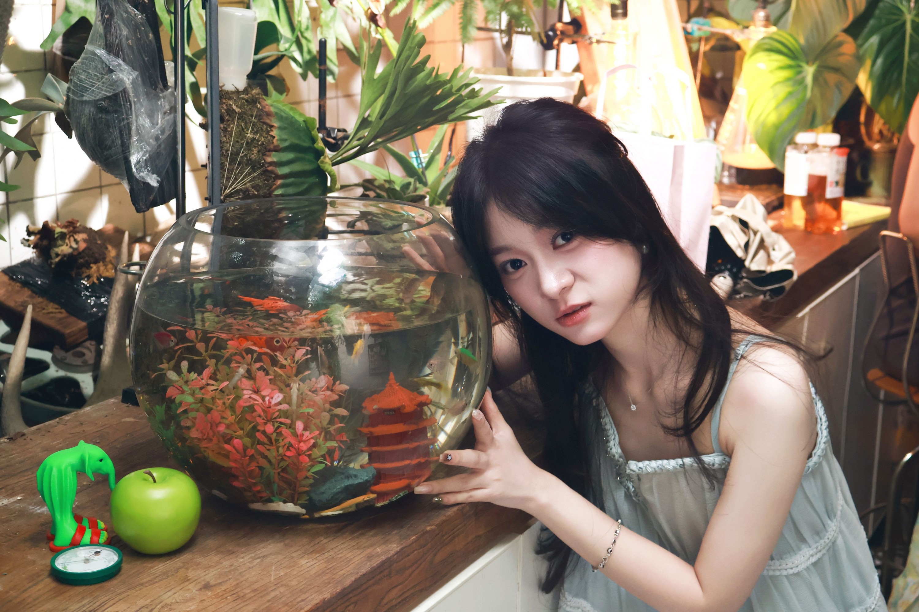 雪雪2233 – 《咖啡馆随拍》[21P] 插图3