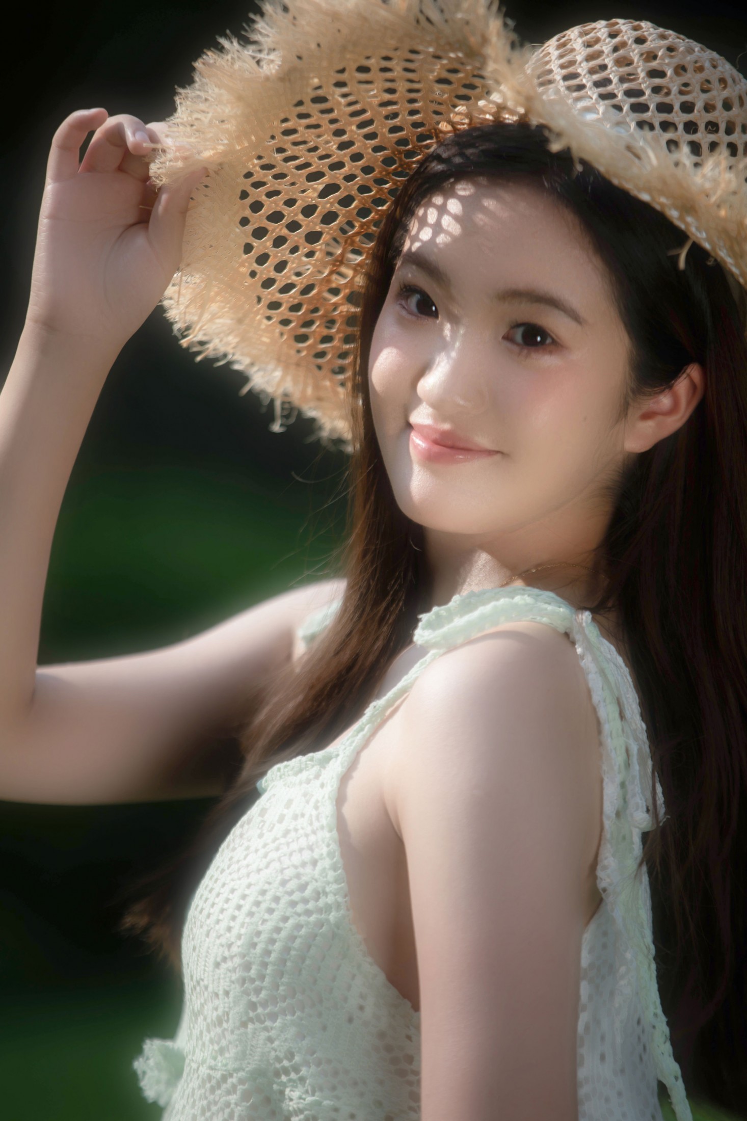 小雅 – 《草地上的少女》[16P]-66COS