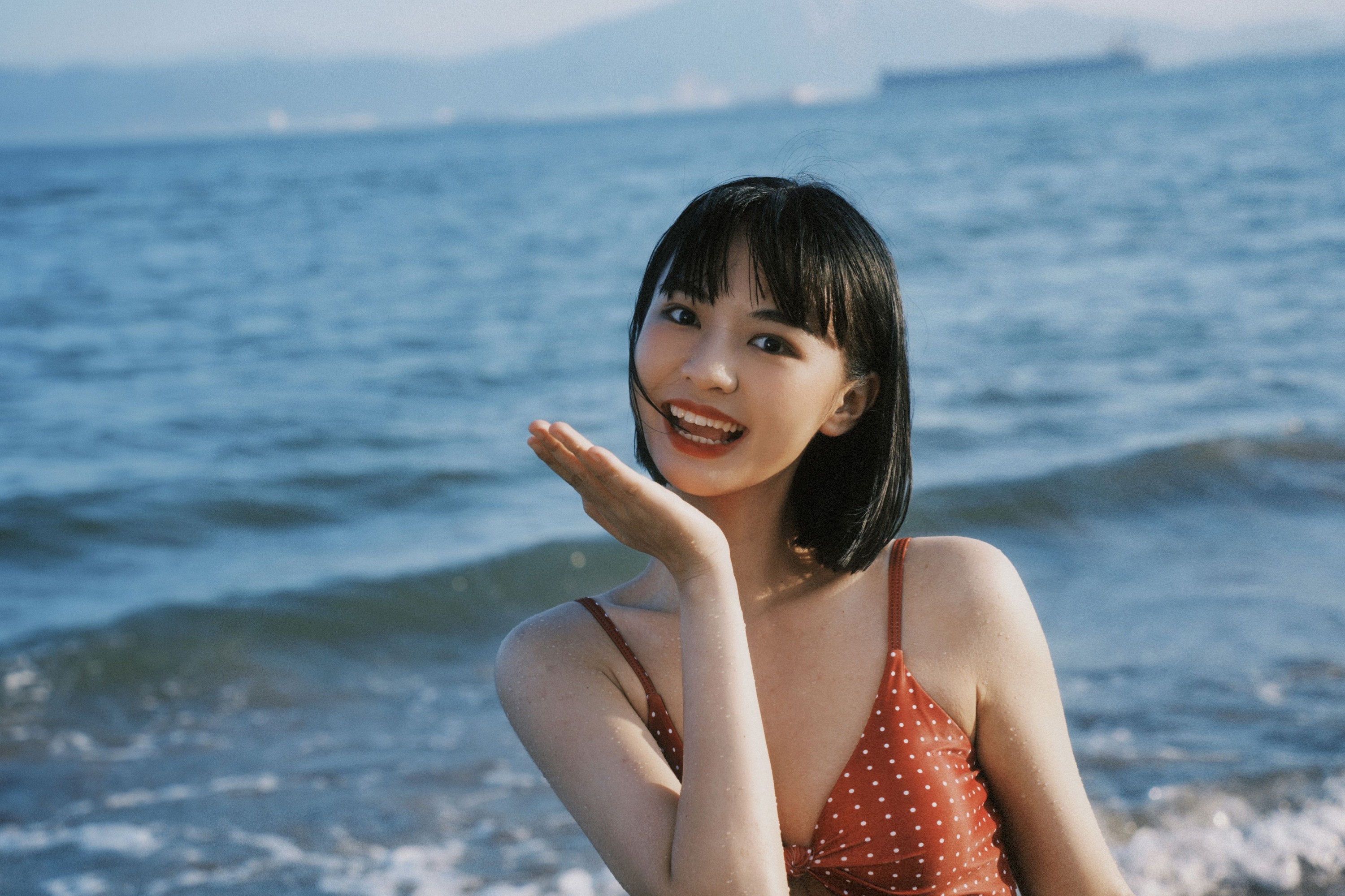 里里琪 – 《想去海边》[9P]-66COS
