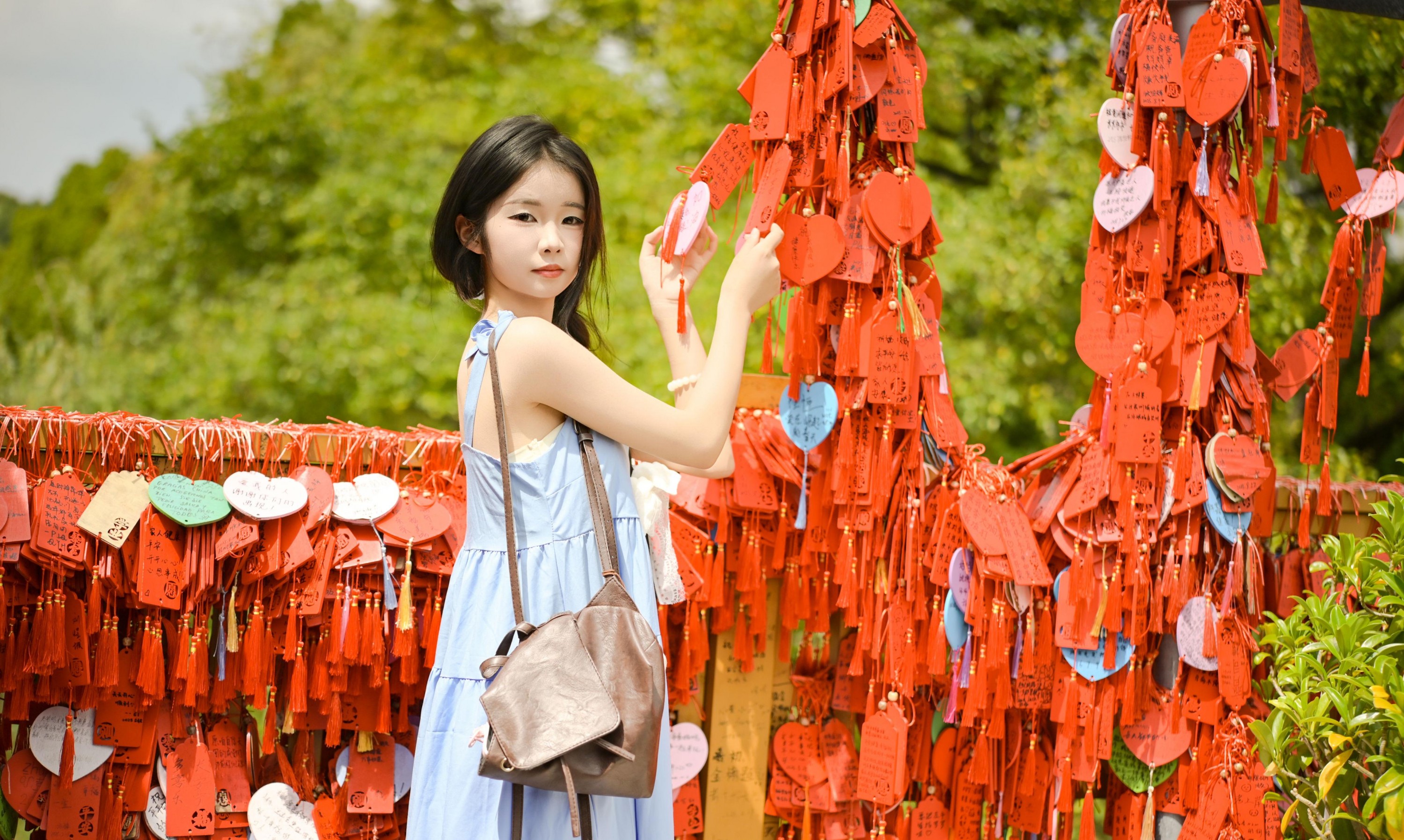 艾青 – 《楼台小憩》[25P] 插图2