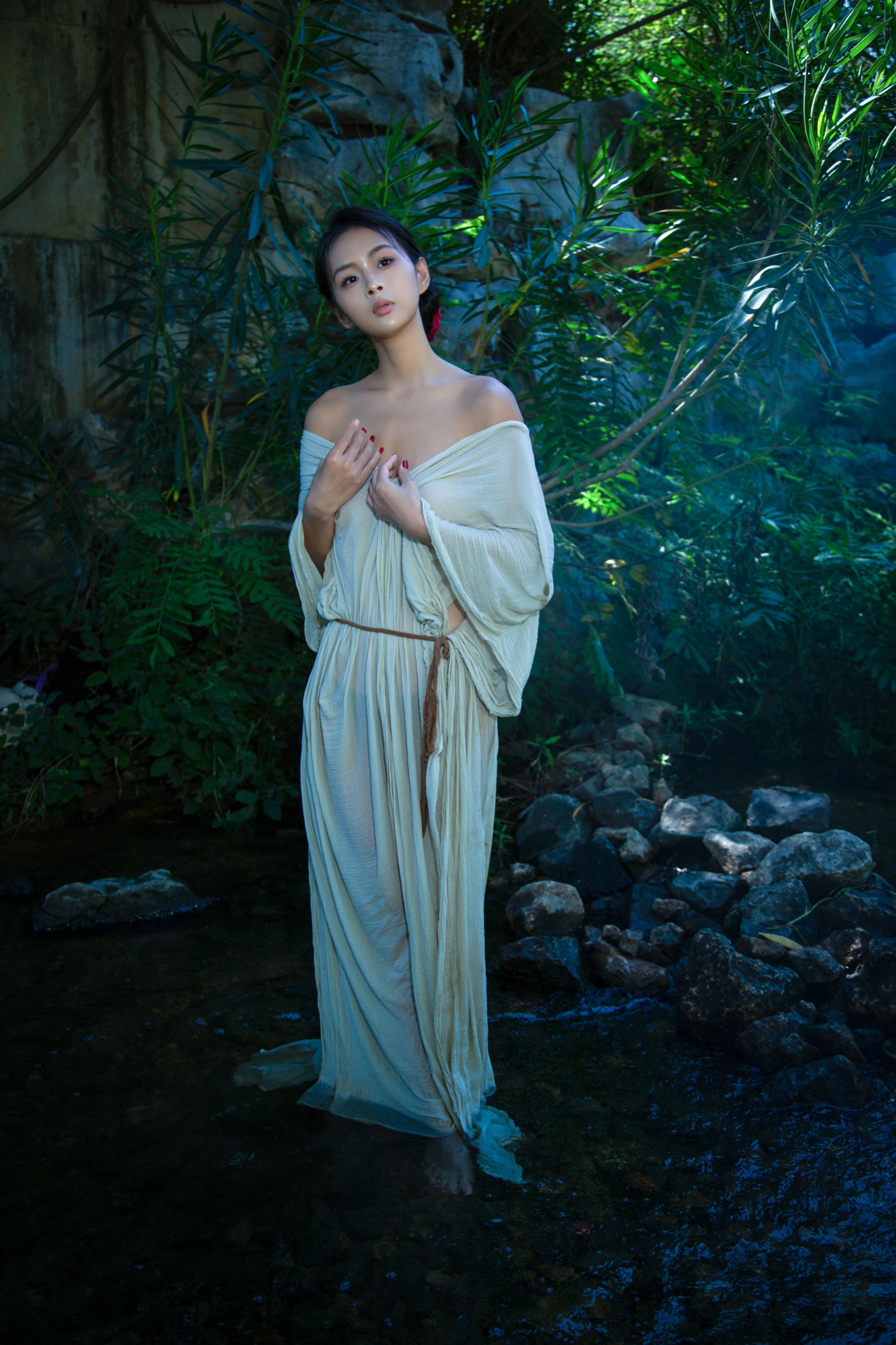 小江 – 《溪水边的女孩》[17P] 插图3