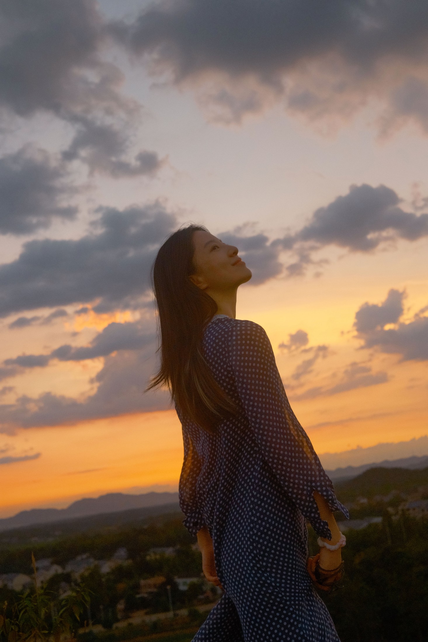 苗苗 – 《暮色寻光》[21P]-66COS