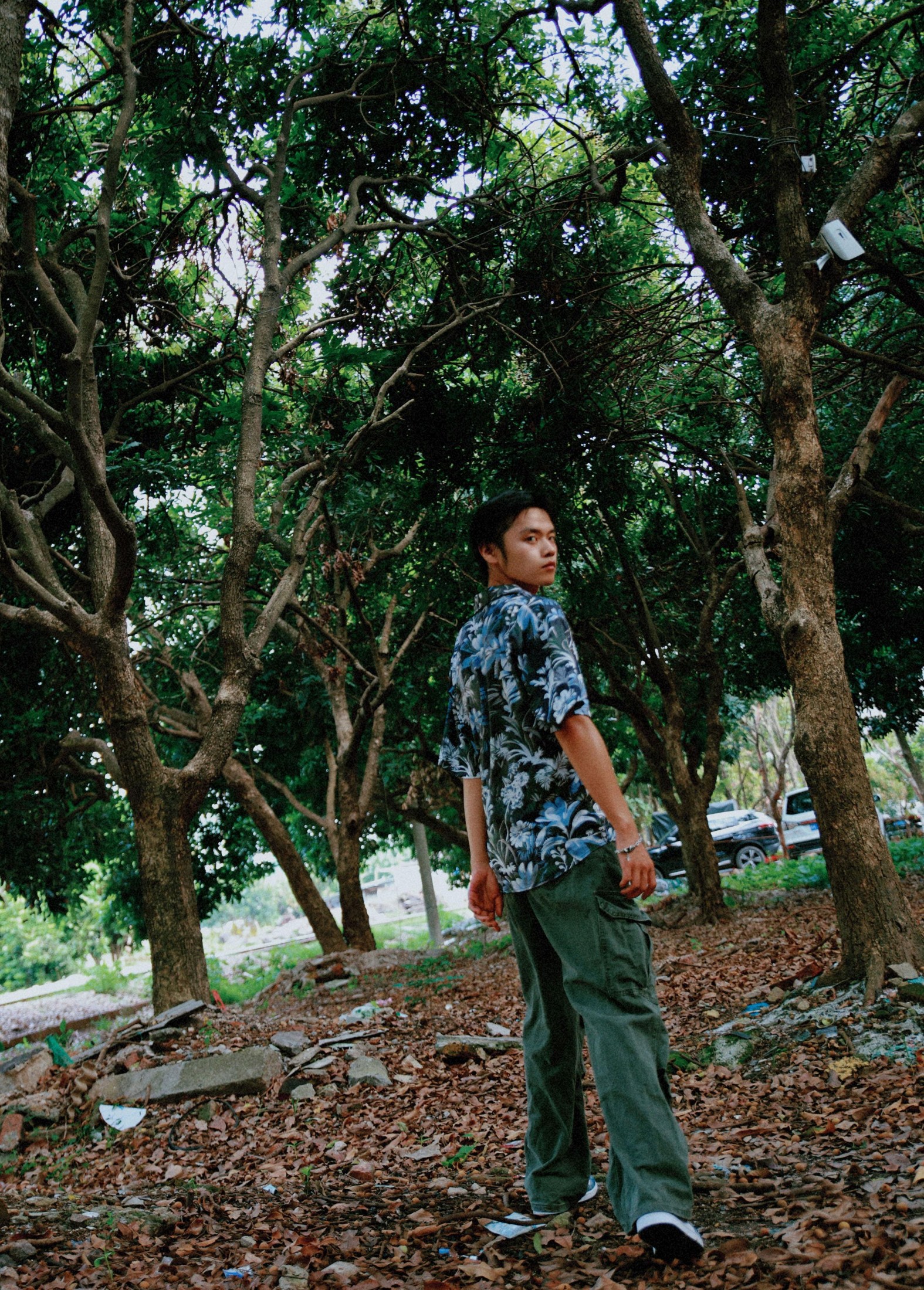  – 《冲破束缚的男孩》[18P] 插图2