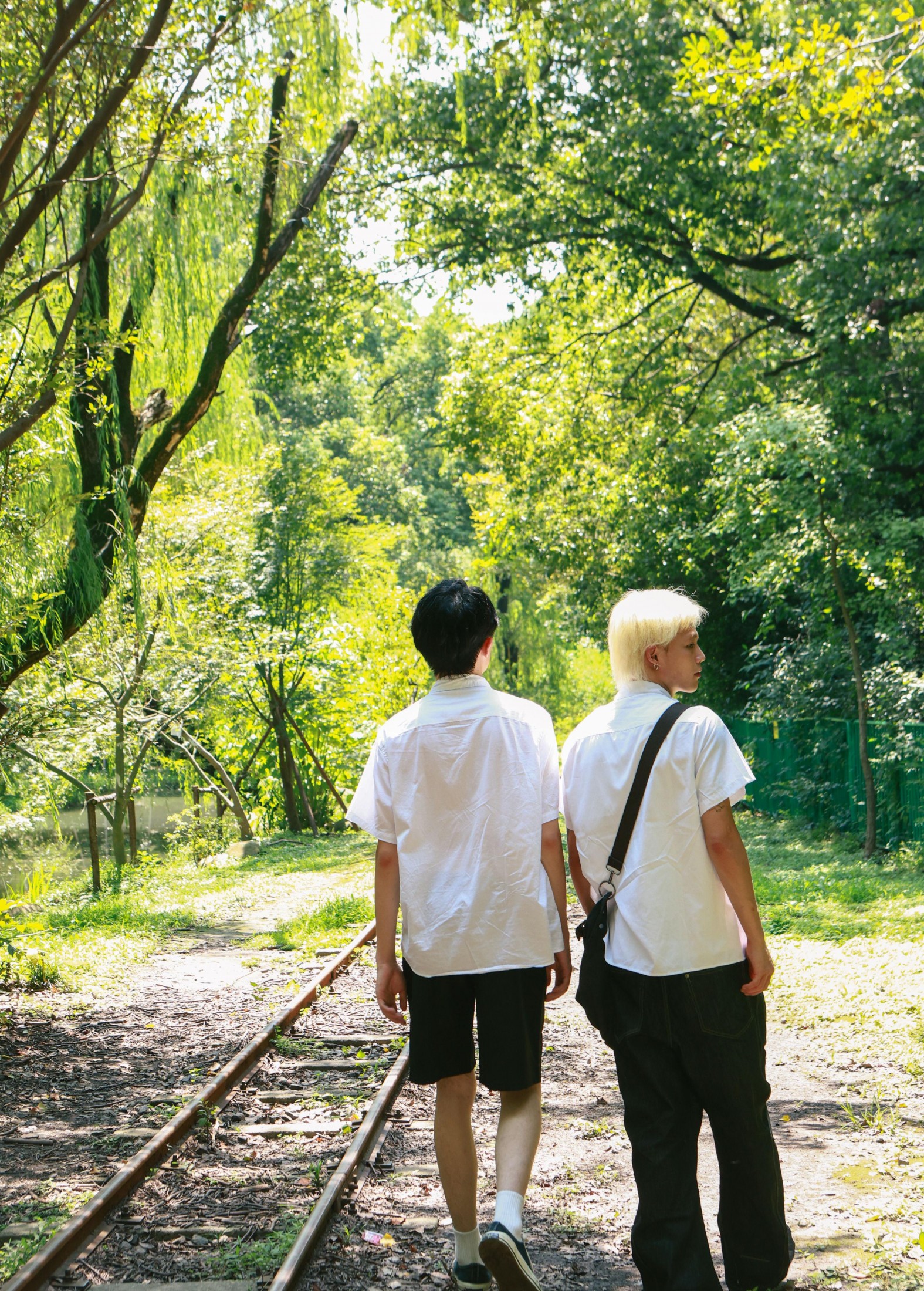 不是左右 我是鱼饼 – 《第三个夏天》[15P] 插图2