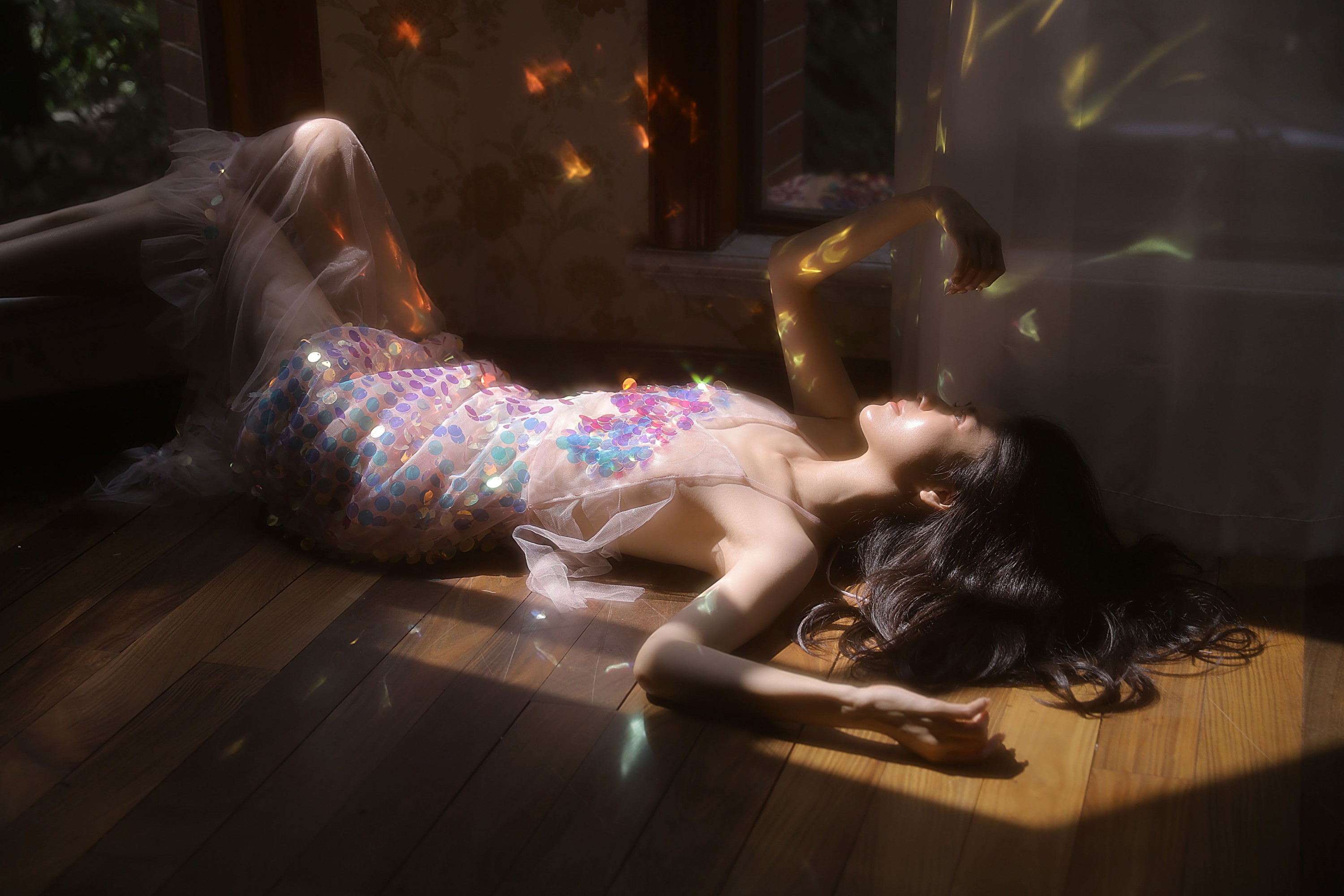 敏敏 – 《她在发光》[9P] 插图5