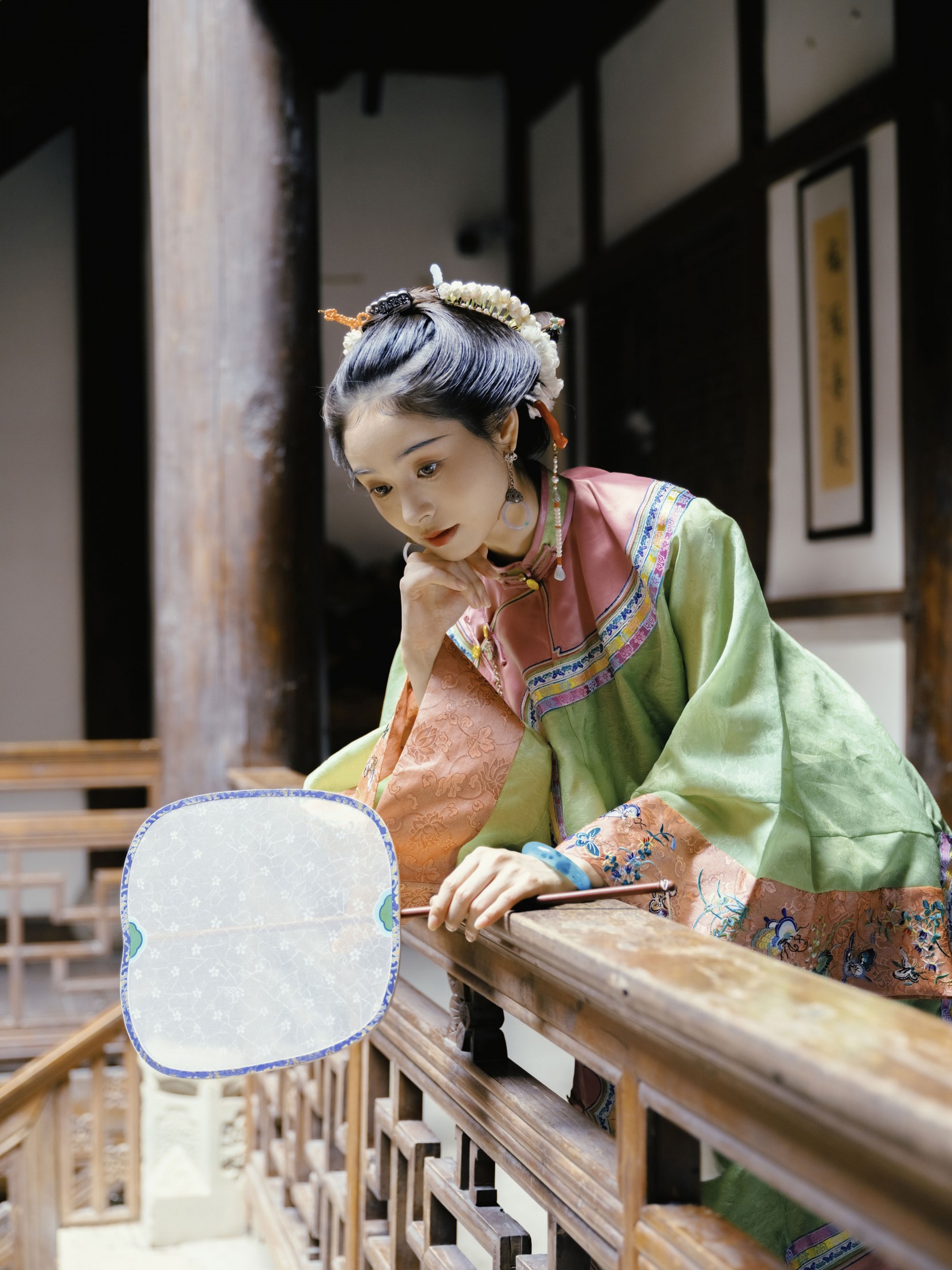 路安L – 《大宅里的女孩》[32P] 插图4