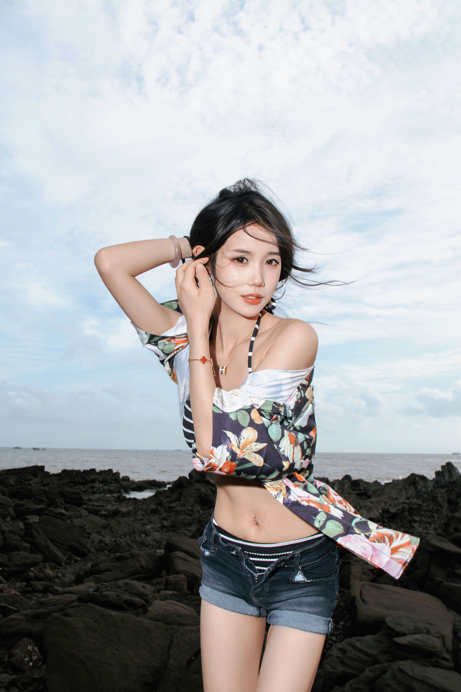 小欣吃不饱 – 《怪石滩》[22P] 插图4