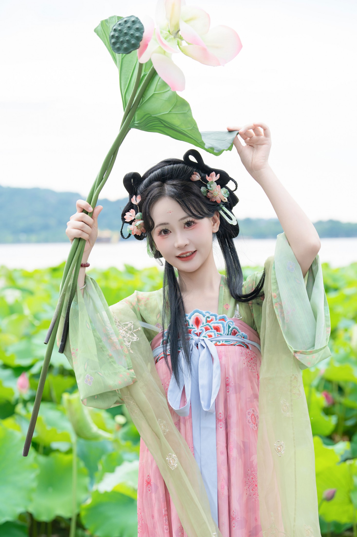 湫一只岁岁 – 《西湖美景》[63P]-66COS