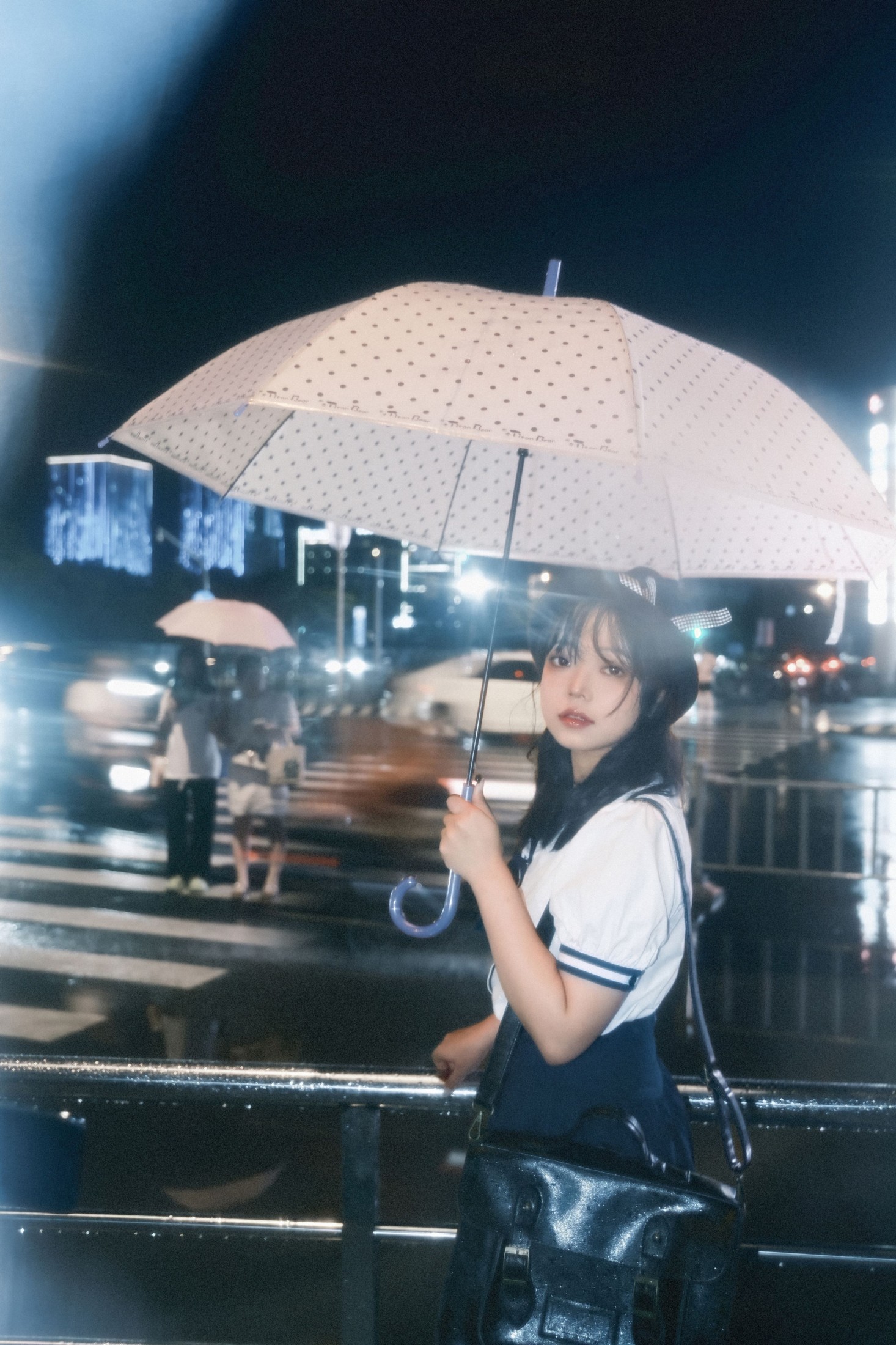 贝贝不睡觉 – 《雨天》[15P] 插图5