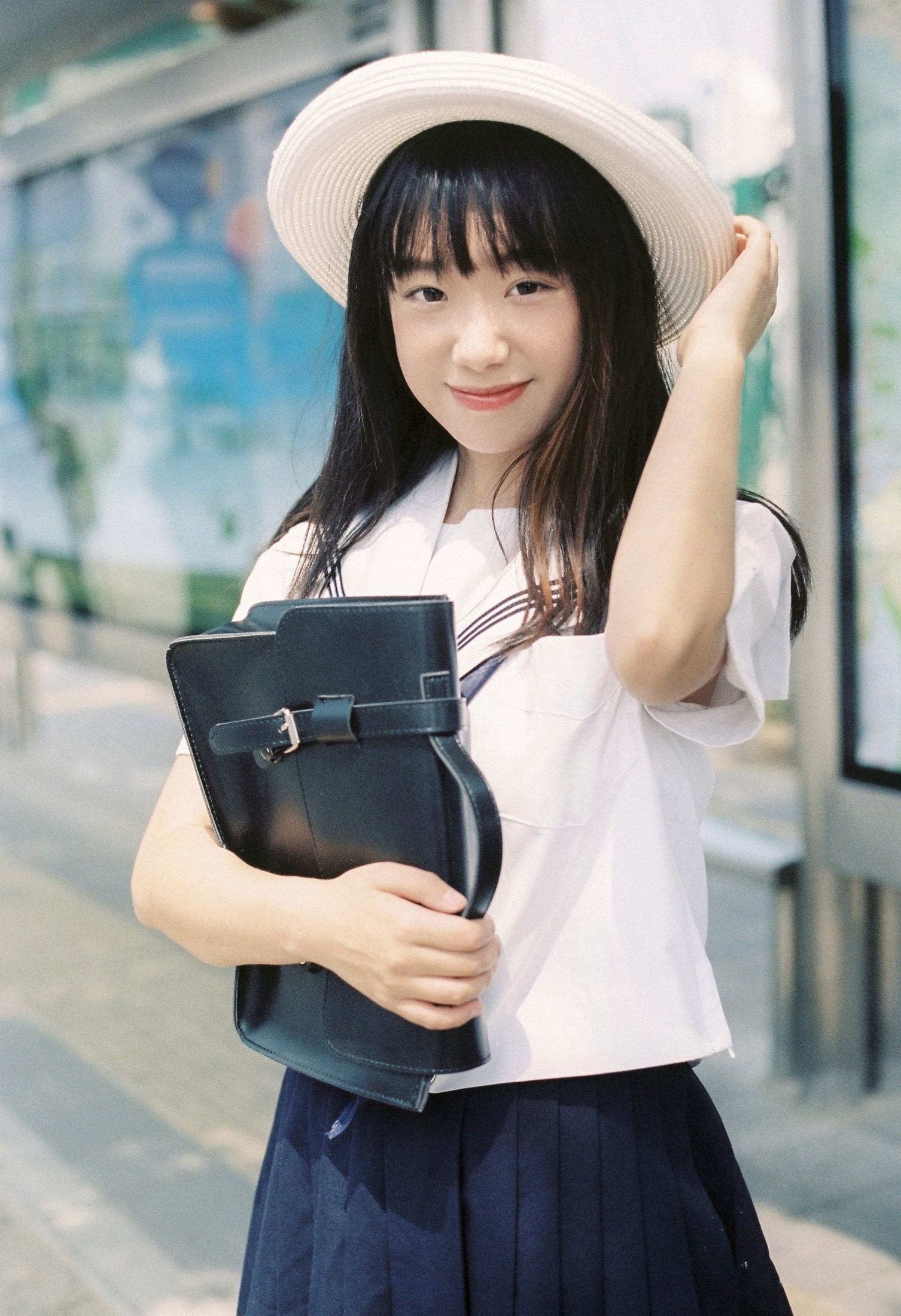 百变兔小樱 – 《花和制服少女》[13P] 插图5