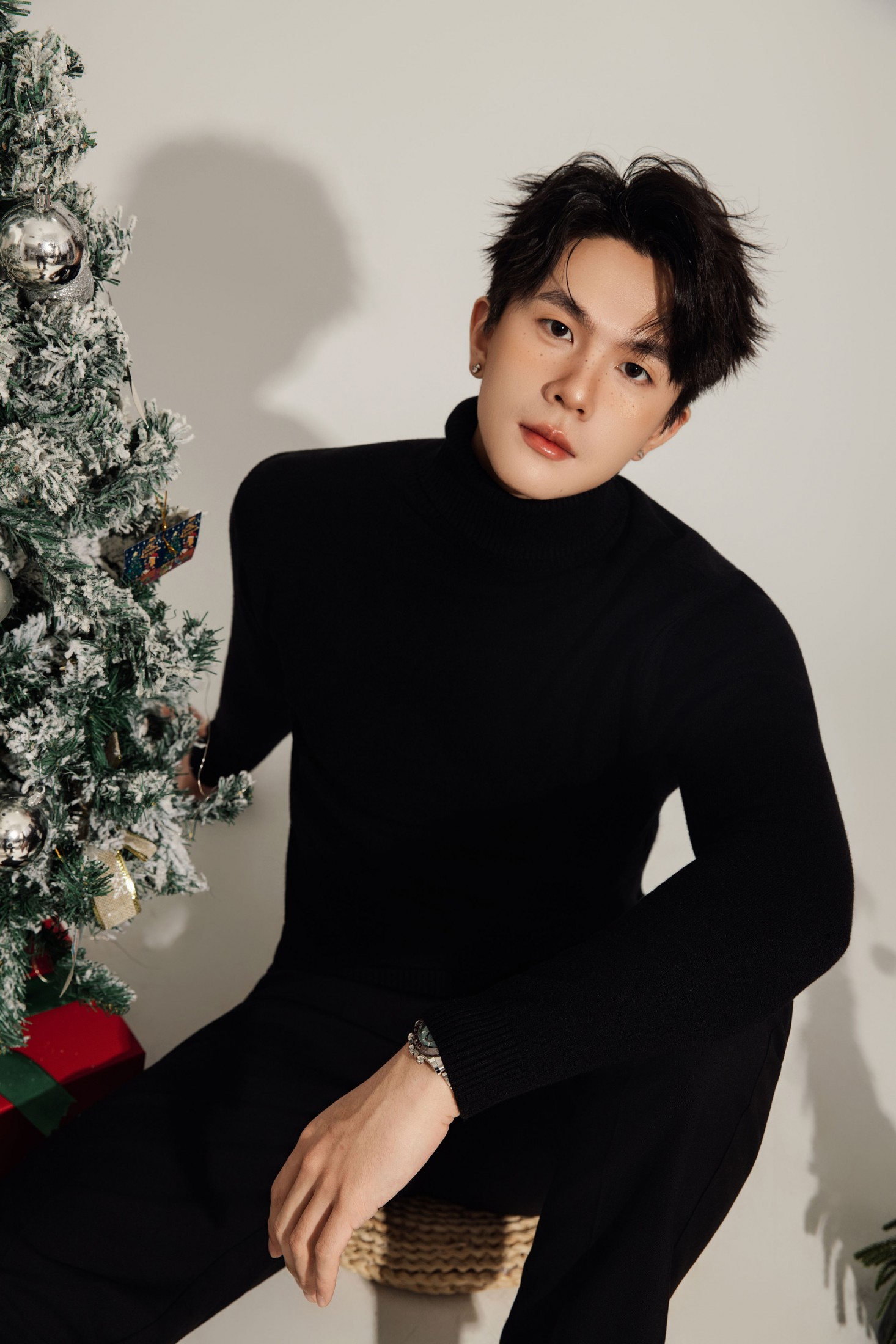 言弟弟 - 《黑调圣诞：极简绅士的节日质感独白》[29P] 插图5