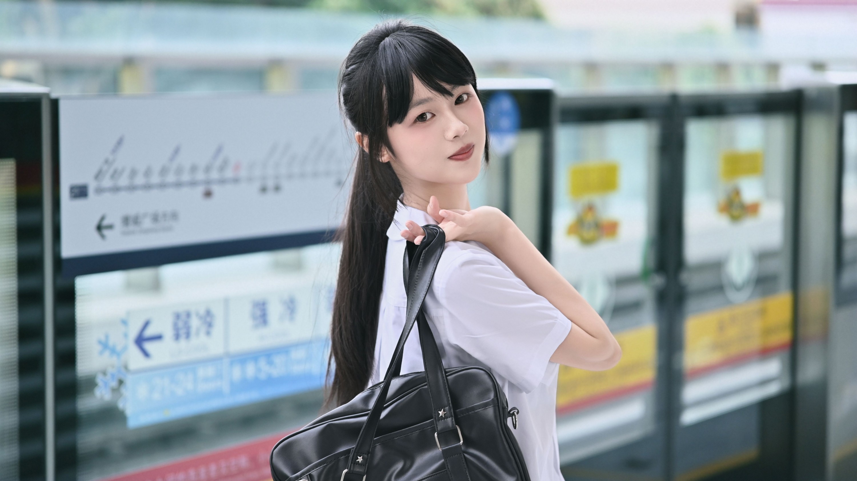 《地铁站拍摄》[9P] 插图3