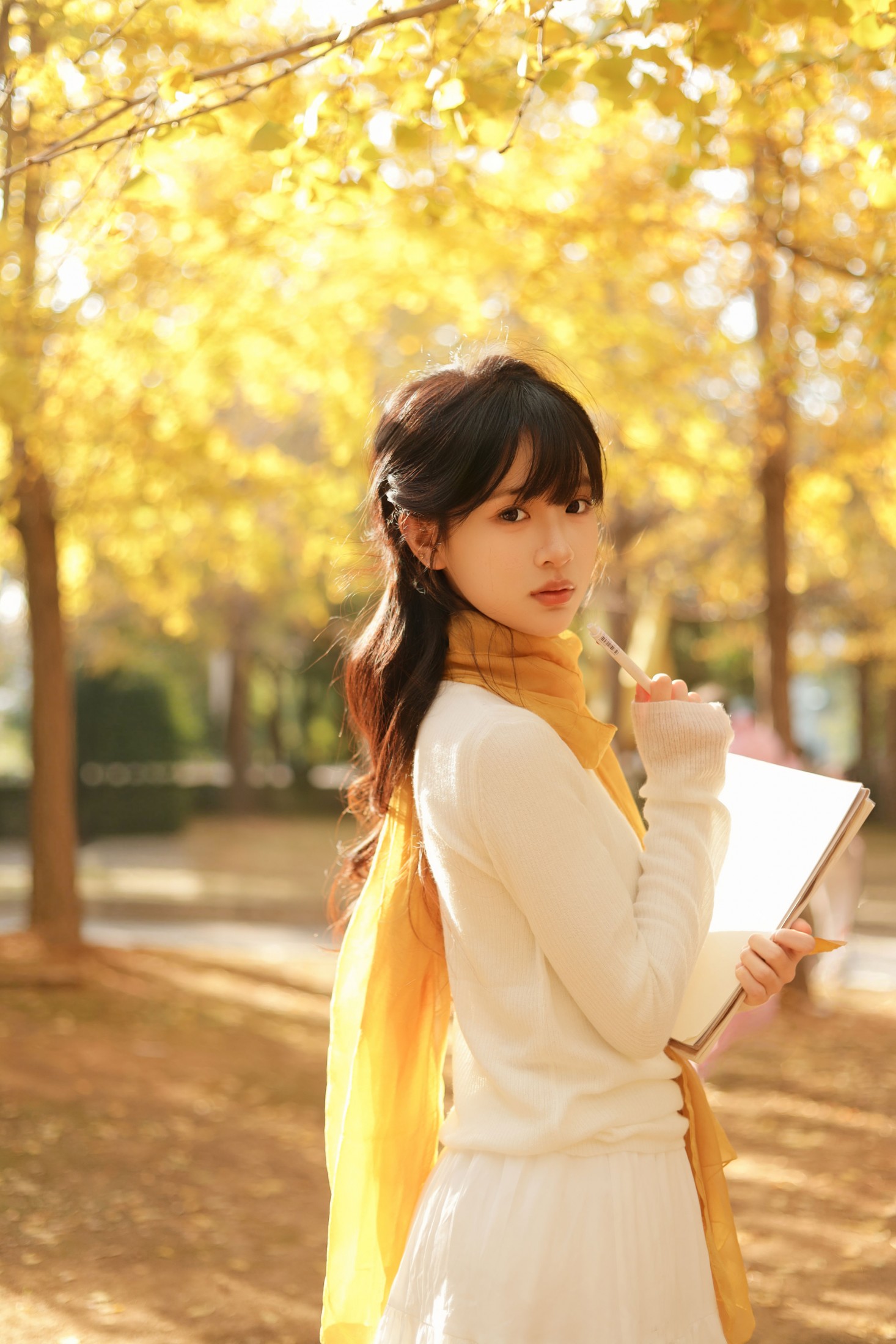 苗苗 - 《秋日银杏》[20P] 插图3