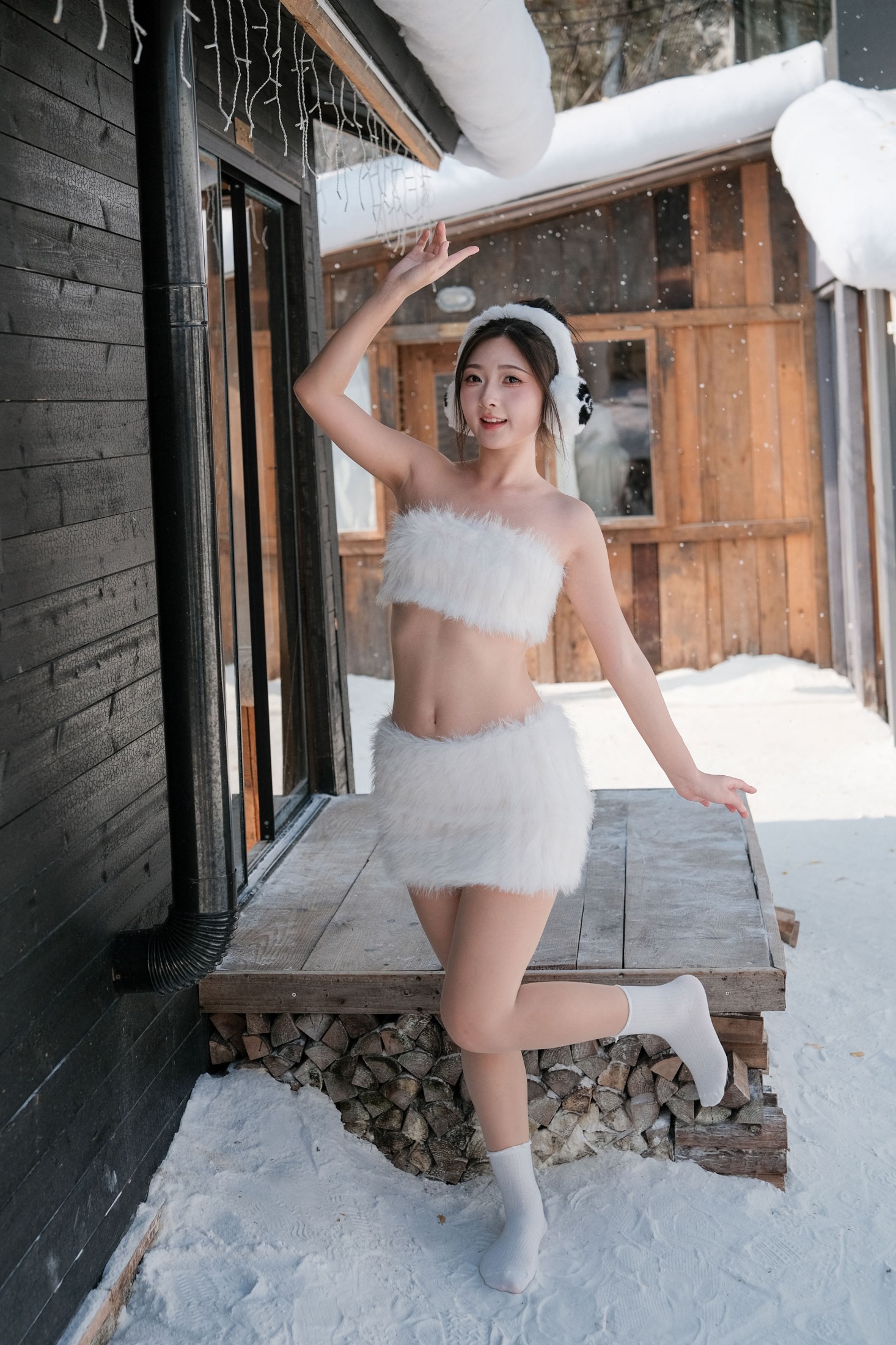 漩涡鸣子 - 《雪天出逃的软毛小兔》[46P] 插图2