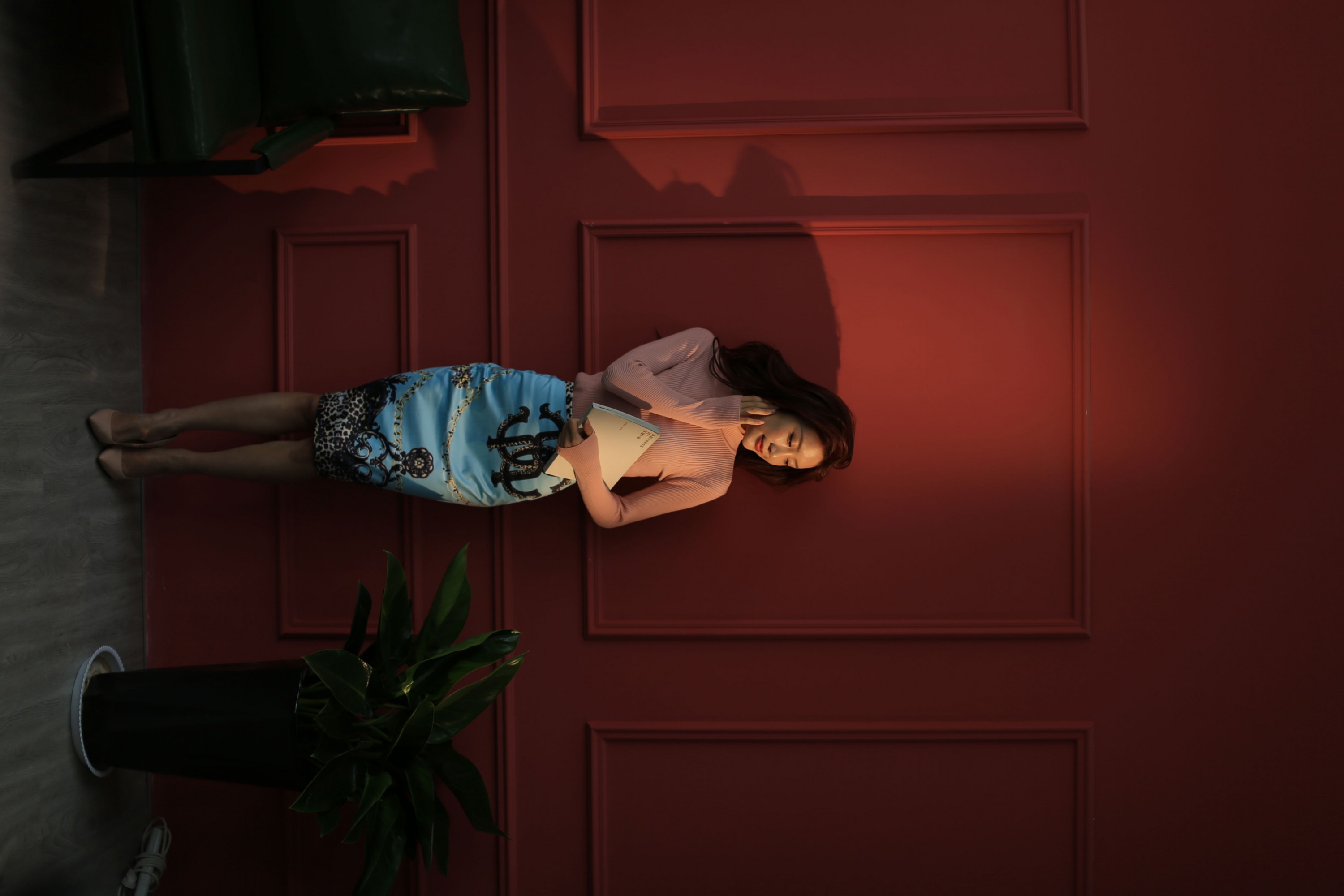 雪儿 - 《红》[25P]-66COS