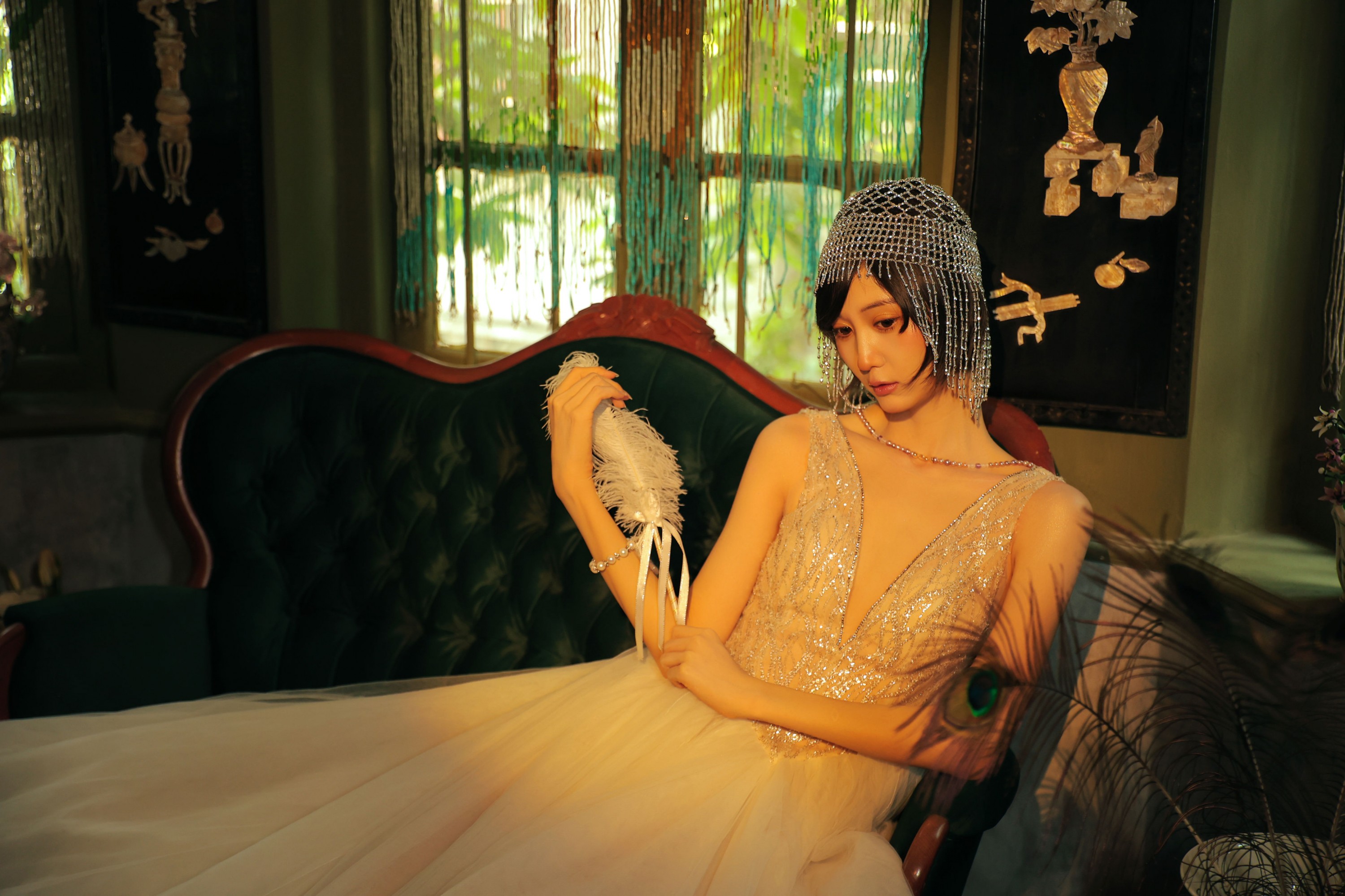 《“她的声音里充满了金钱的味道”》[13P]-66COS